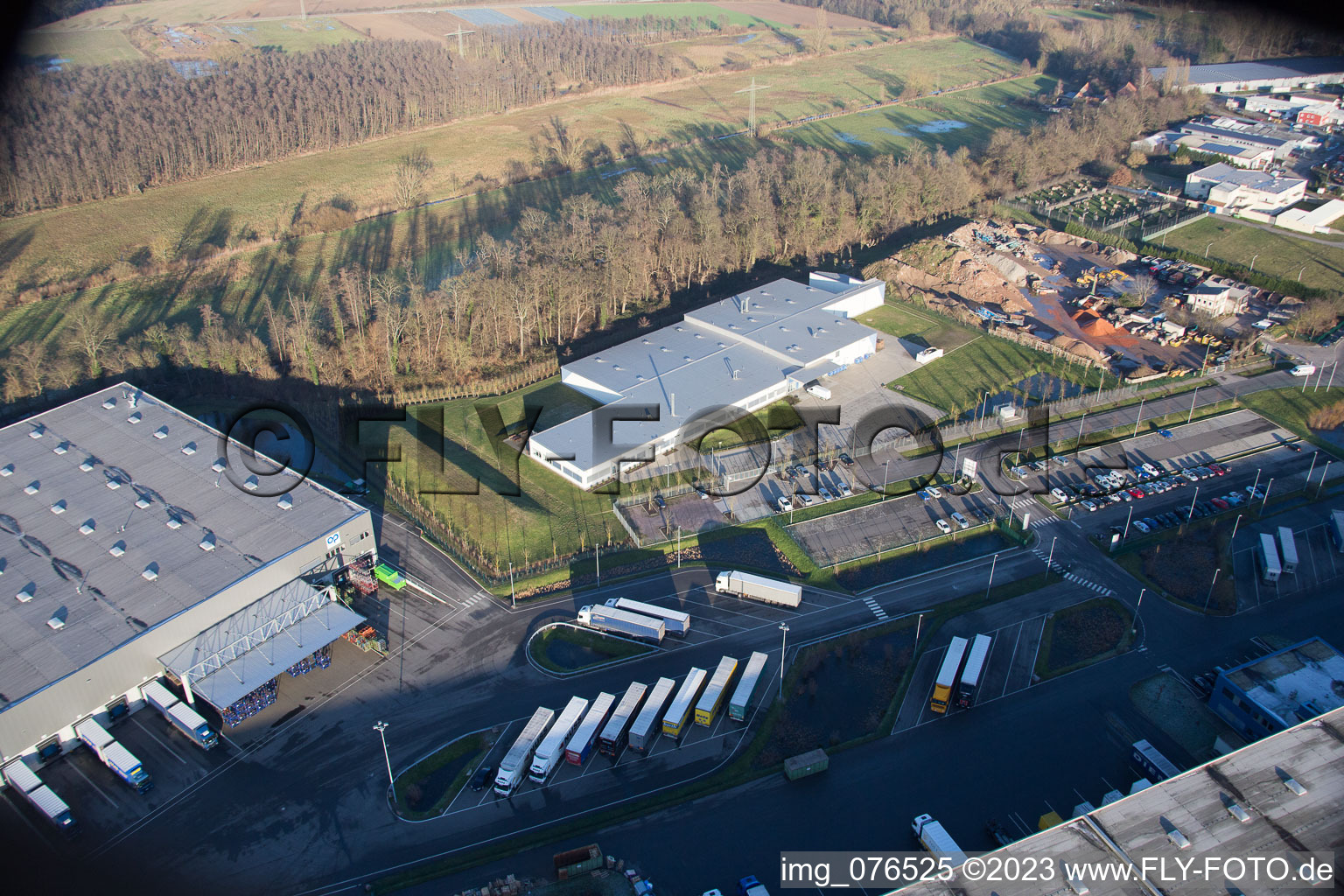 Minderslachen, Gewerbegebiet Horst, Alfa Aesar GmbH in Kandel im Bundesland Rheinland-Pfalz, Deutschland von oben