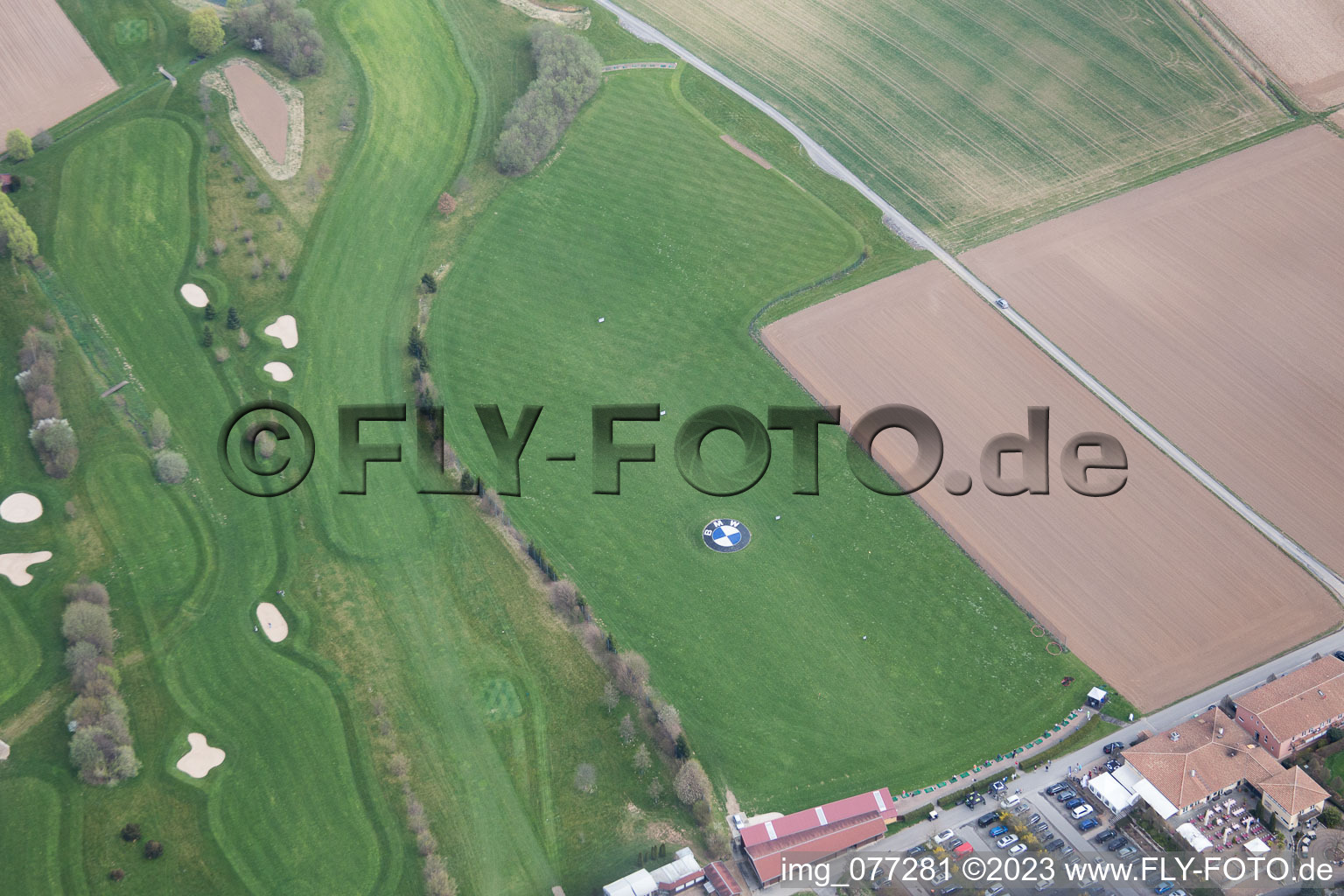 Schrägluftbild von Groß-Zimmern, Golfplatz im Bundesland Hessen, Deutschland
