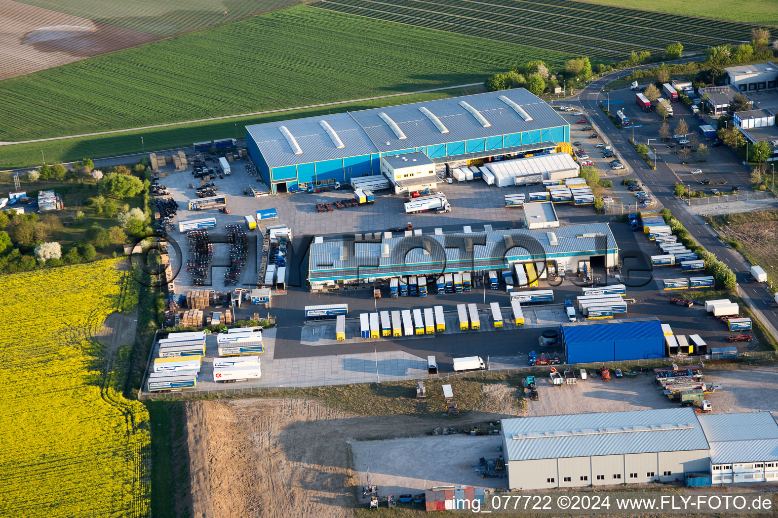 Industrie- und Gewerbegebiet NO mit Nalco Deutschland Manufacturing GmbH im Ortsteil Biebesheim in Biebesheim am Rhein im Bundesland Hessen