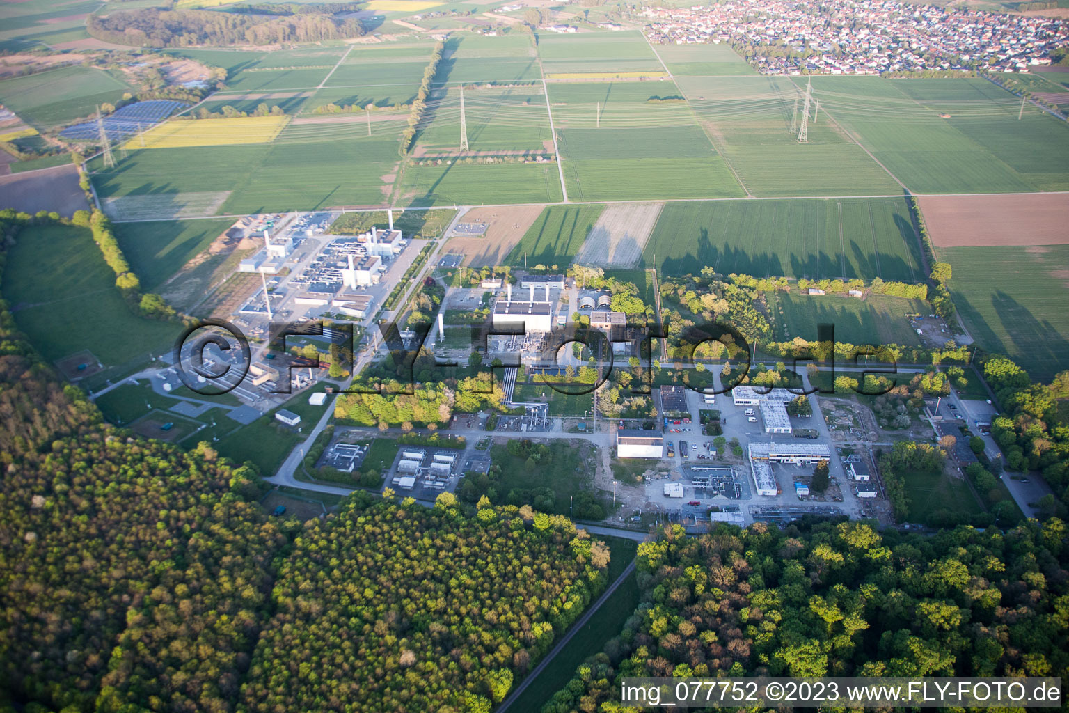 Schrägluftbild von Alsbach-Hähnlein, Open Grid Europe im Bundesland Hessen, Deutschland
