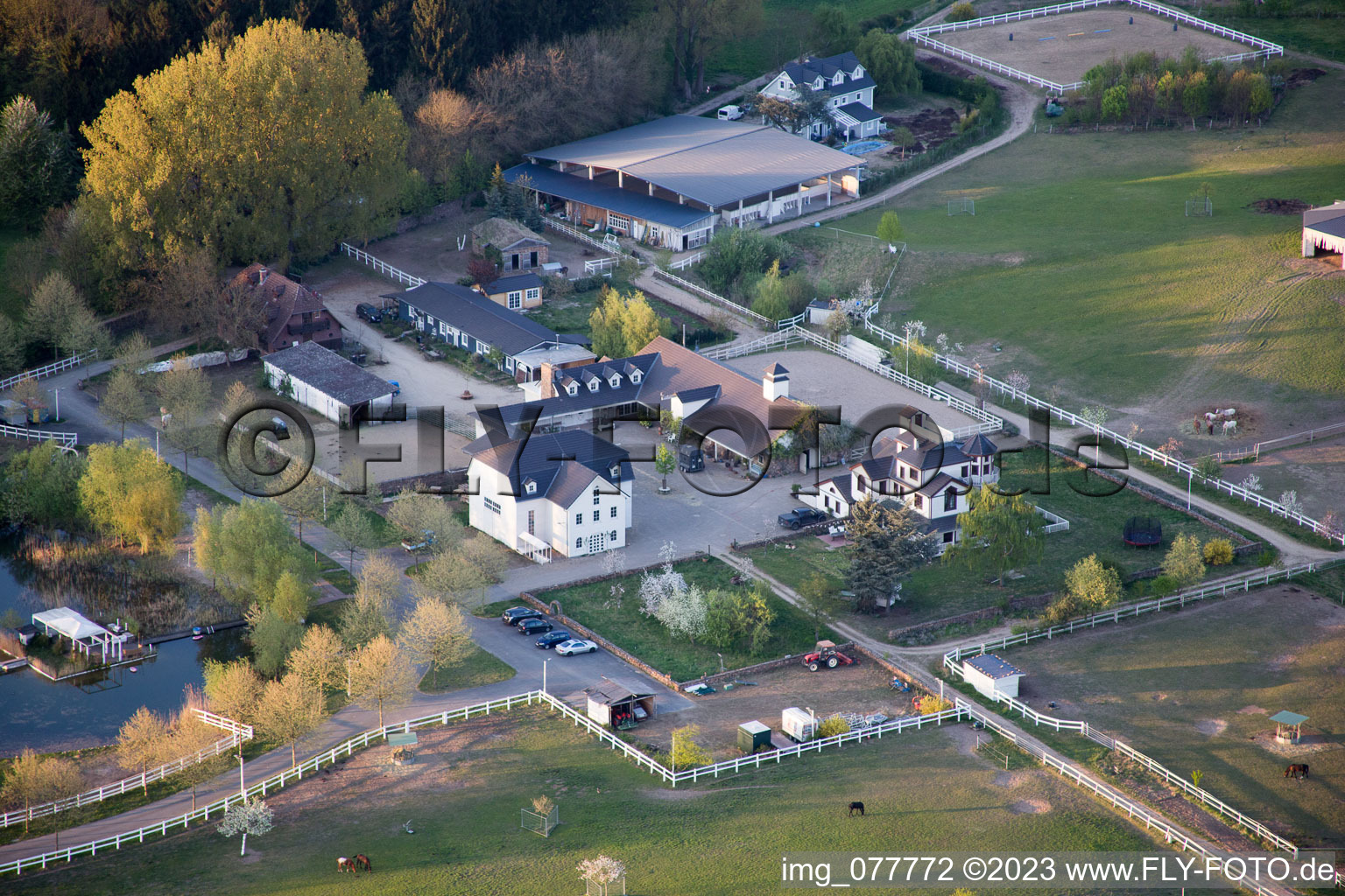 Alsbach-Hähnlein im Bundesland Hessen, Deutschland aus der Drohnenperspektive