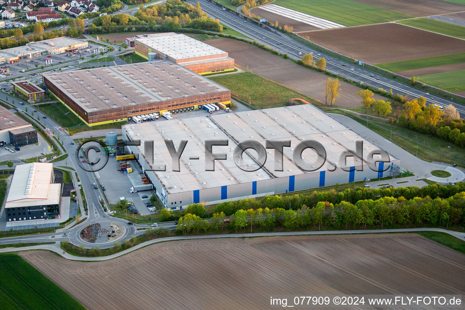 Lagerhallen und Speditionsgebäude der Bonano GmbH in Lorsch im Bundesland Hessen, Deutschland