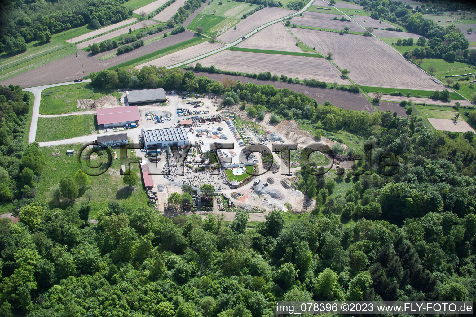 Luftbild von Hagenbach, Palatinum Landschafts u. Gartendesign im Bundesland Rheinland-Pfalz, Deutschland