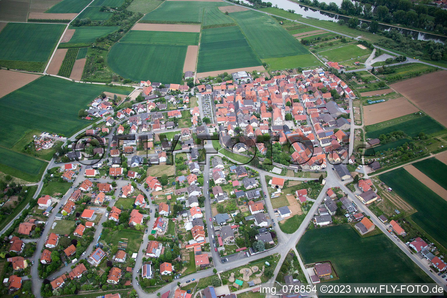 Luftaufnahme von Untereisenheim im Bundesland Bayern, Deutschland