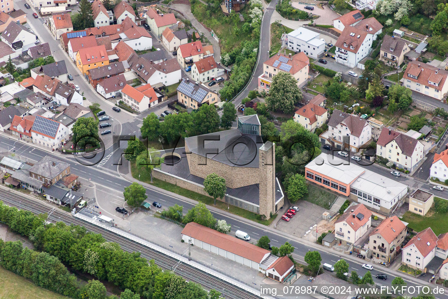 Kirchengebäude der Evangelischen Kirche in Schonungen im Bundesland Bayern, Deutschland