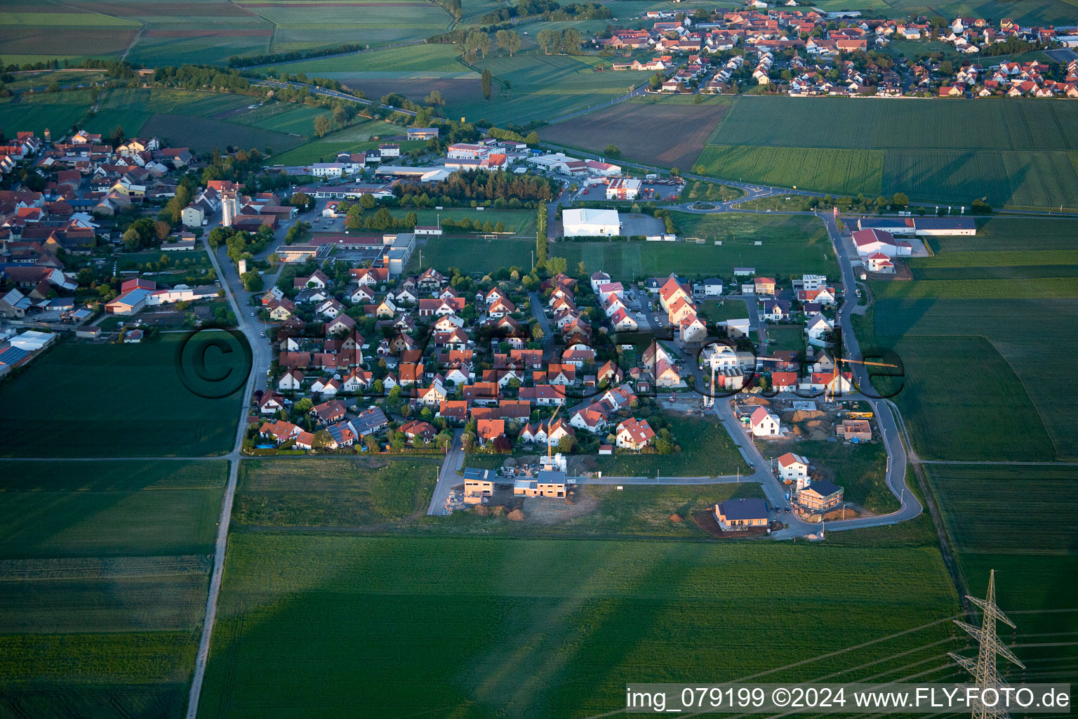 Drohnenaufname von Kolitzheim im Bundesland Bayern, Deutschland