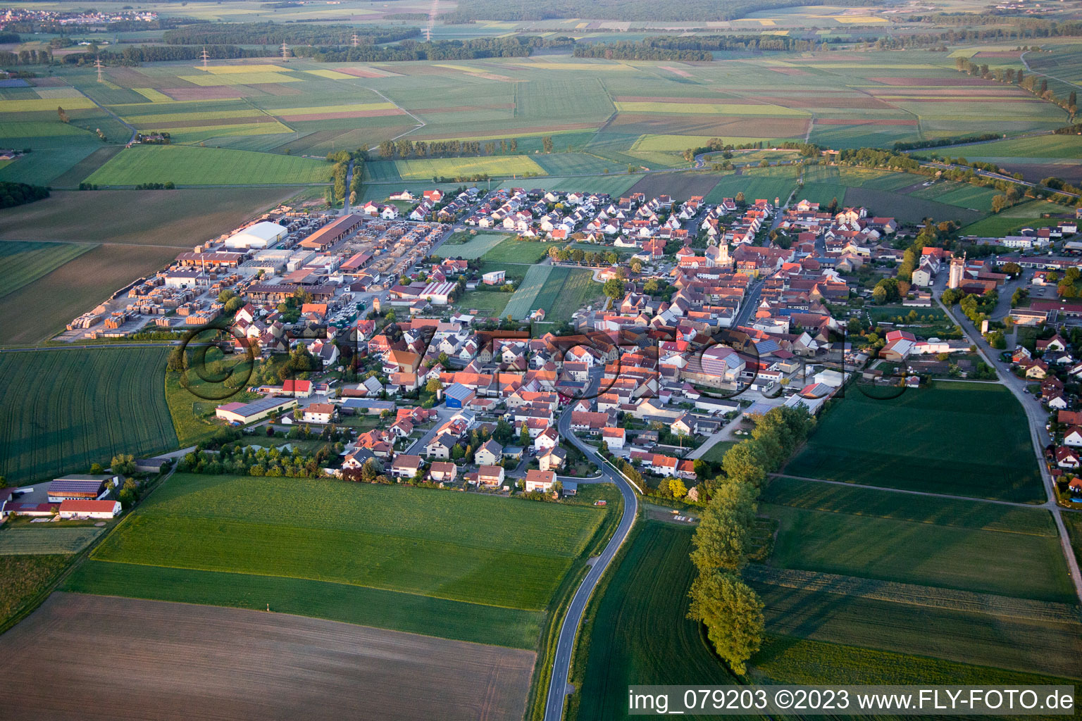 Kolitzheim im Bundesland Bayern, Deutschland von der Drohne aus gesehen