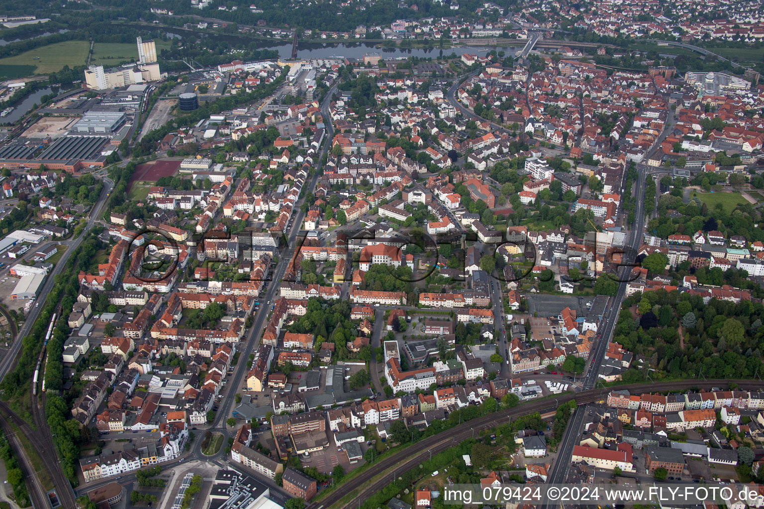Luftbild von Verlauf der Straßenführung Kaiserstraße und Königstraße in Hameln im Bundesland Niedersachsen, Deutschland