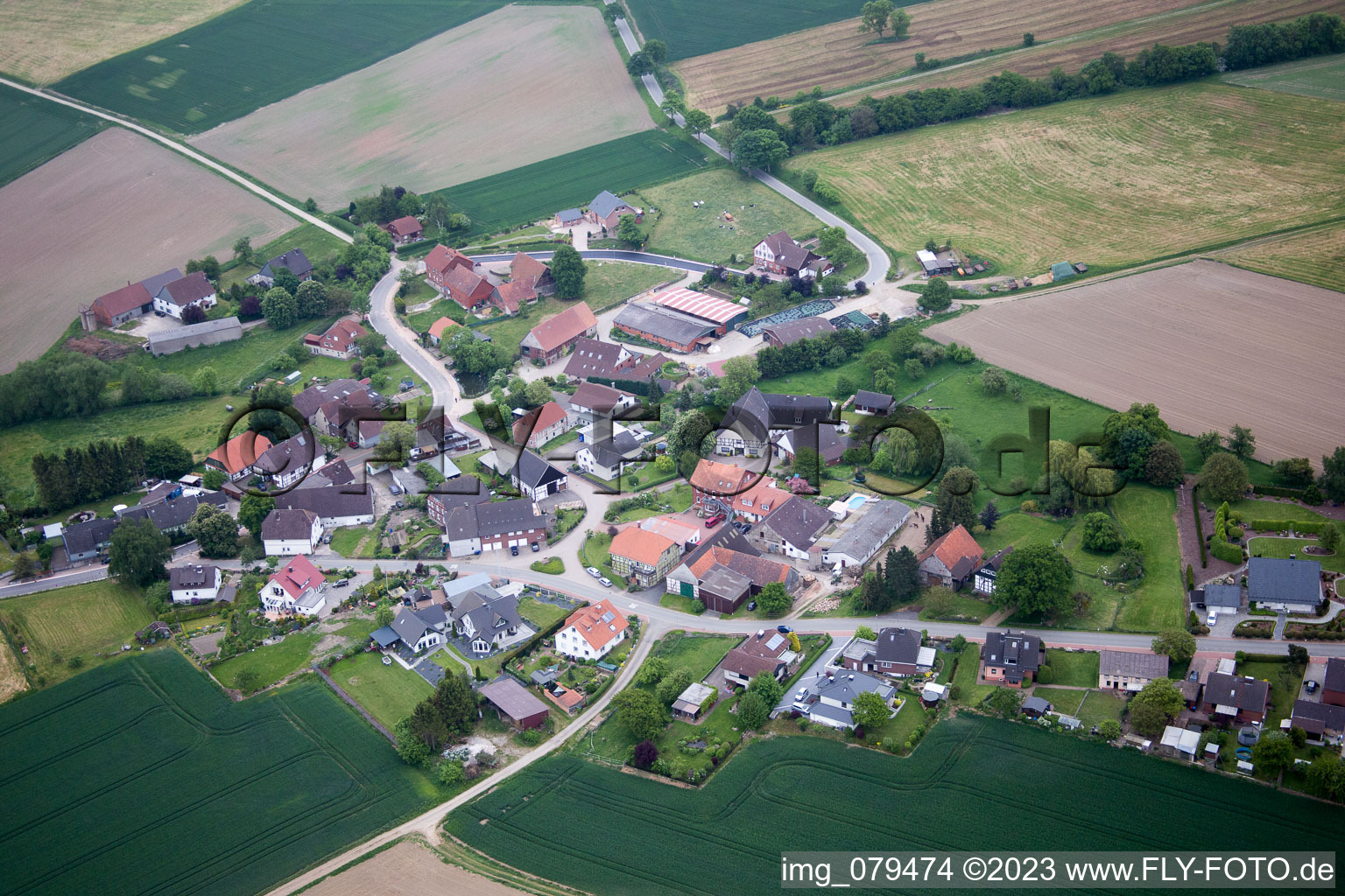 Schrägluftbild von Lüntorf im Bundesland Niedersachsen, Deutschland