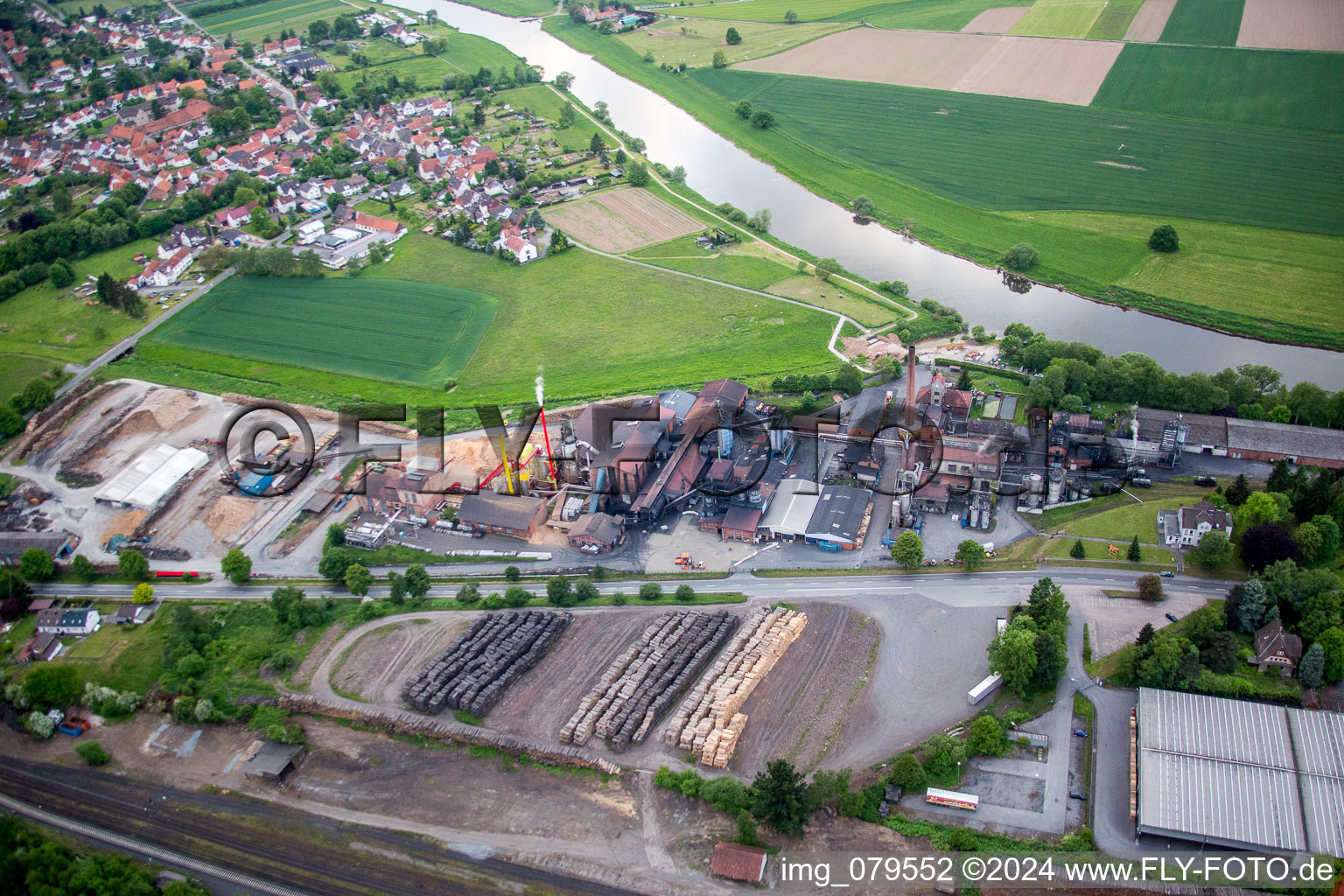 Technische Anlagen ProFagus GmbH für Buchen Grill-Holzkohle Produktion im Ortsteil Lippoldsberg in Bodenfelde im Bundesland Niedersachsen, Deutschland