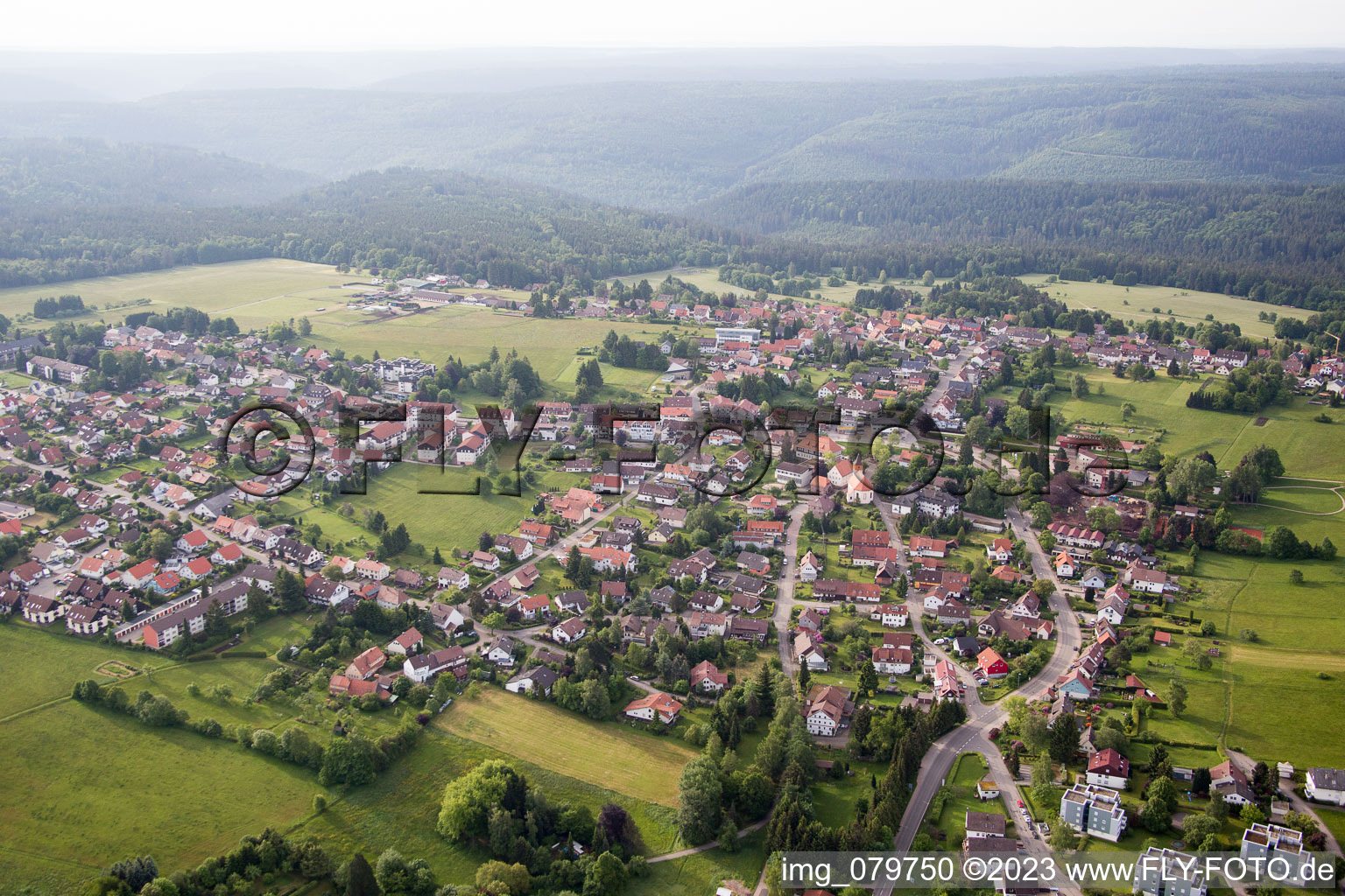 Schrägluftbild von Dobel im Bundesland Baden-Württemberg, Deutschland