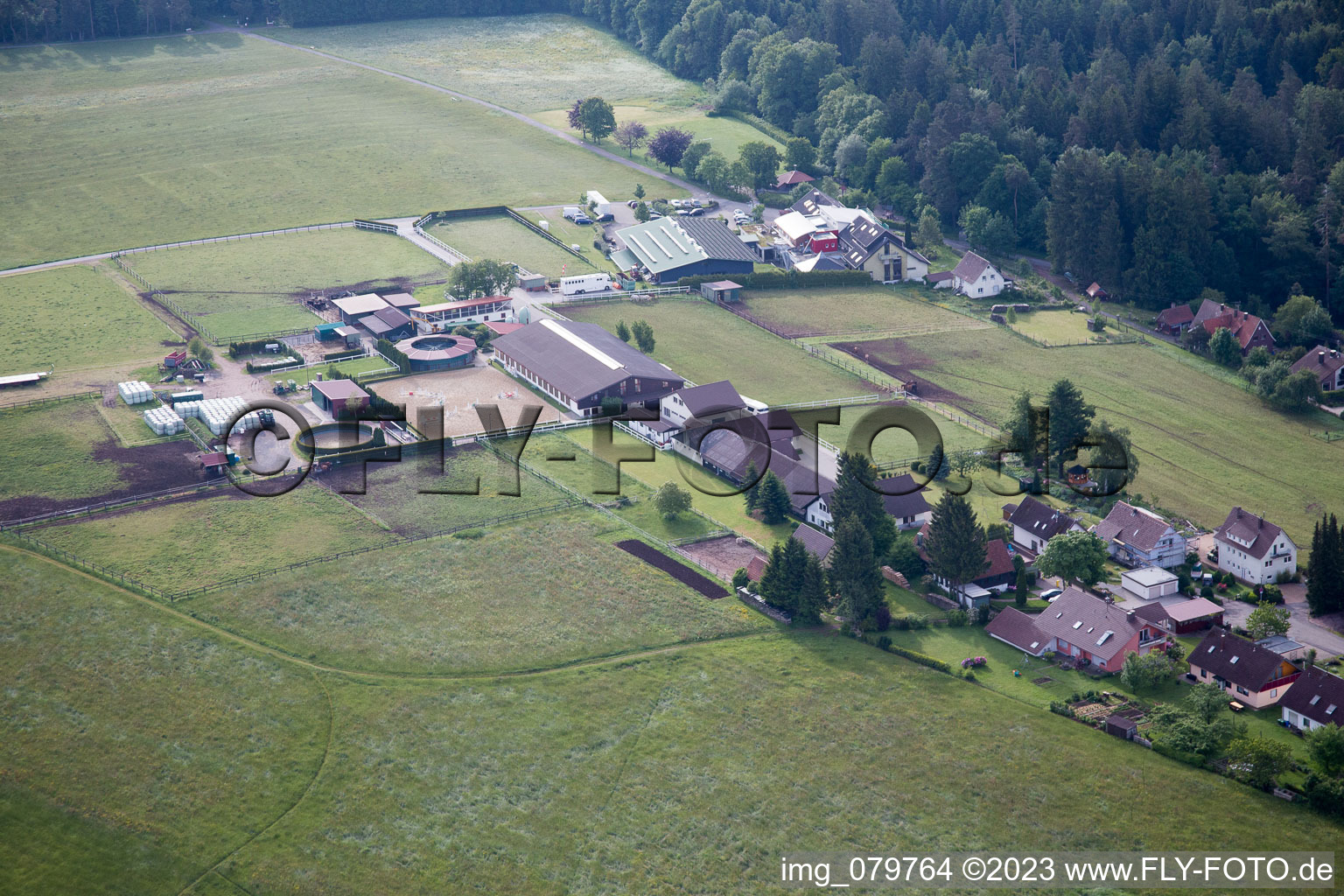 Dobel im Bundesland Baden-Württemberg, Deutschland aus der Drohnenperspektive