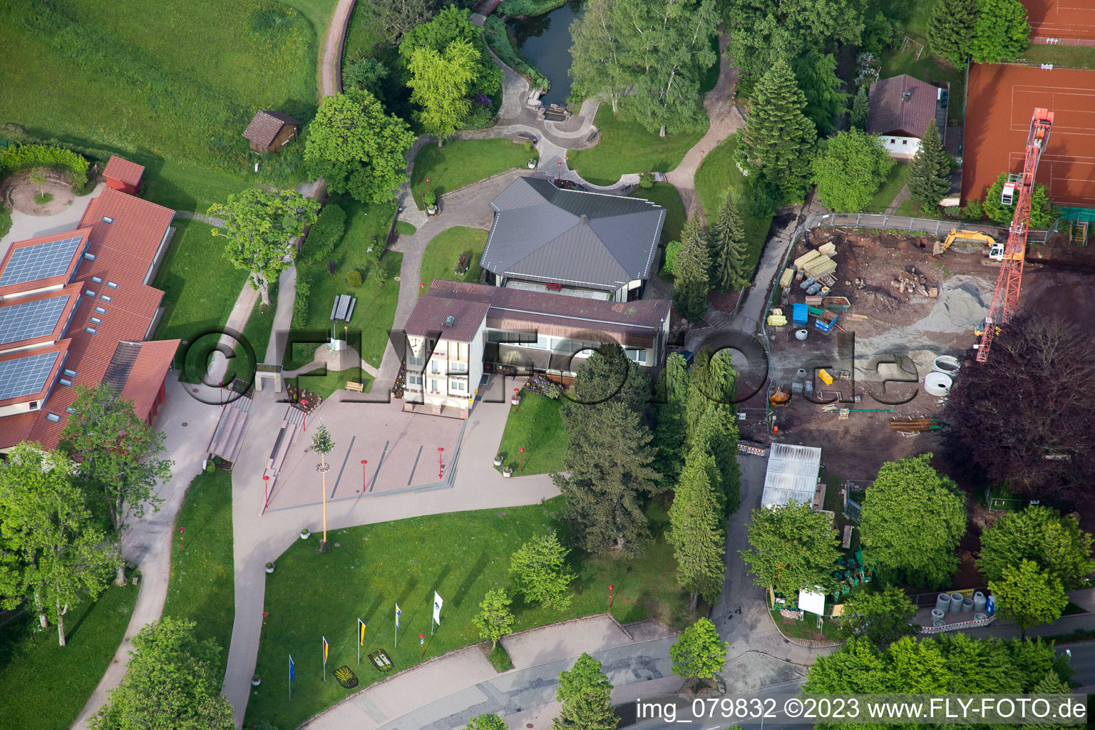 Dobel im Bundesland Baden-Württemberg, Deutschland aus der Drohnenperspektive
