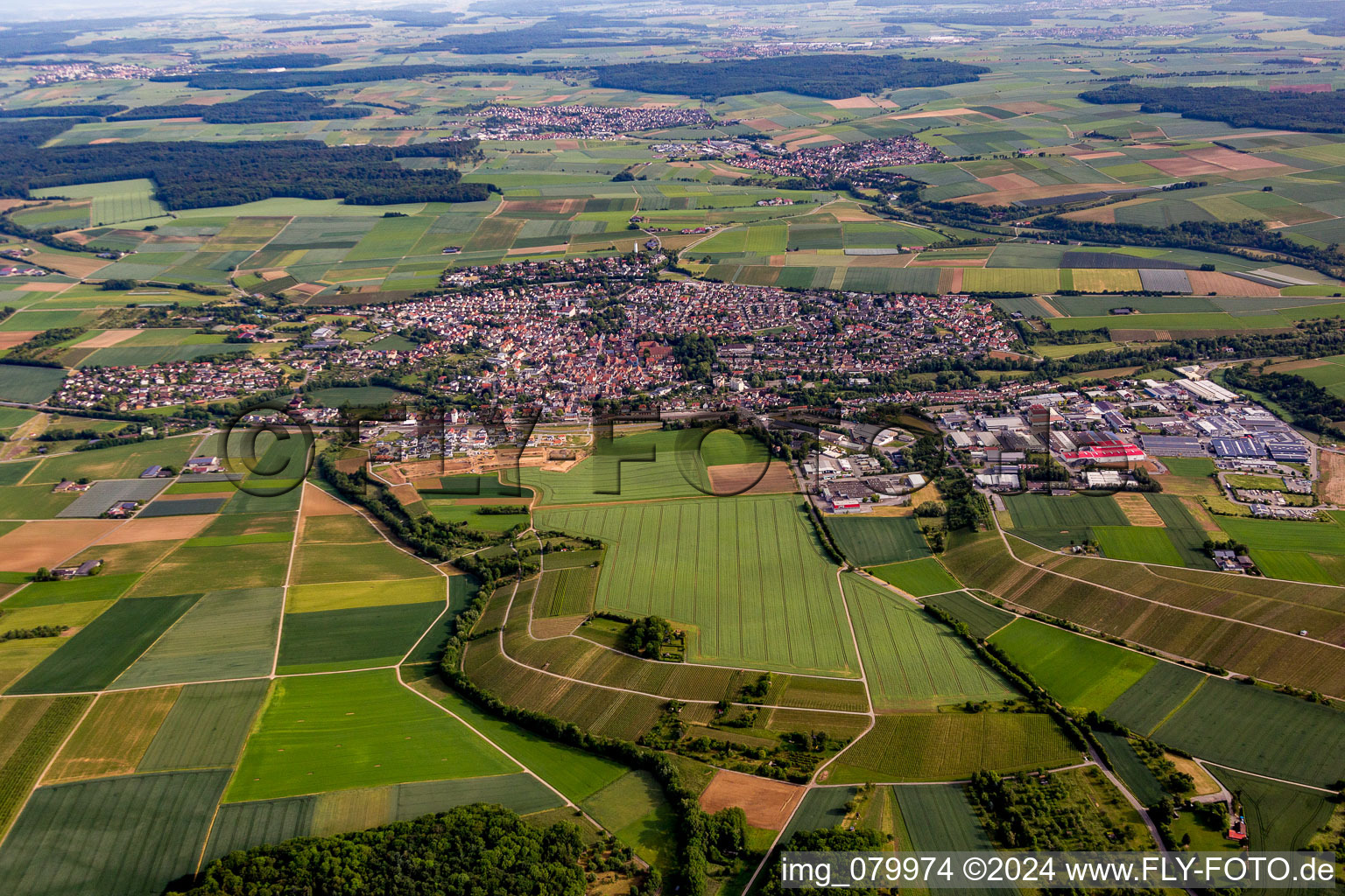 Luftbild von Ortsansicht der Straßen und Häuser der Wohngebiete in Schwaigern im Bundesland Baden-Württemberg, Deutschland