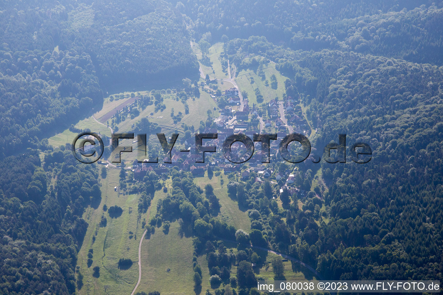 Böllenborn im Bundesland Rheinland-Pfalz, Deutschland aus der Luft betrachtet