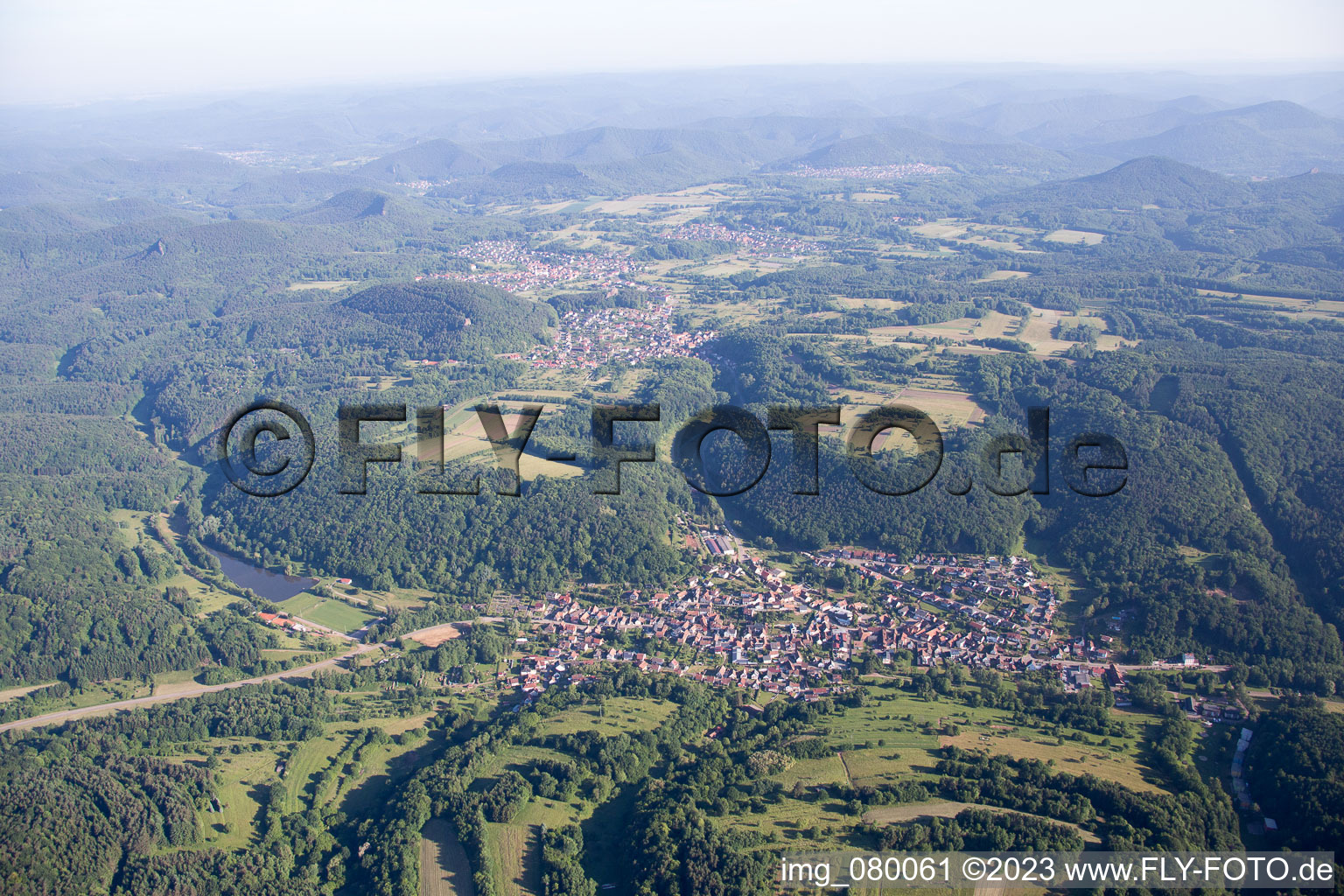 Luftbild von Silz im Bundesland Rheinland-Pfalz, Deutschland