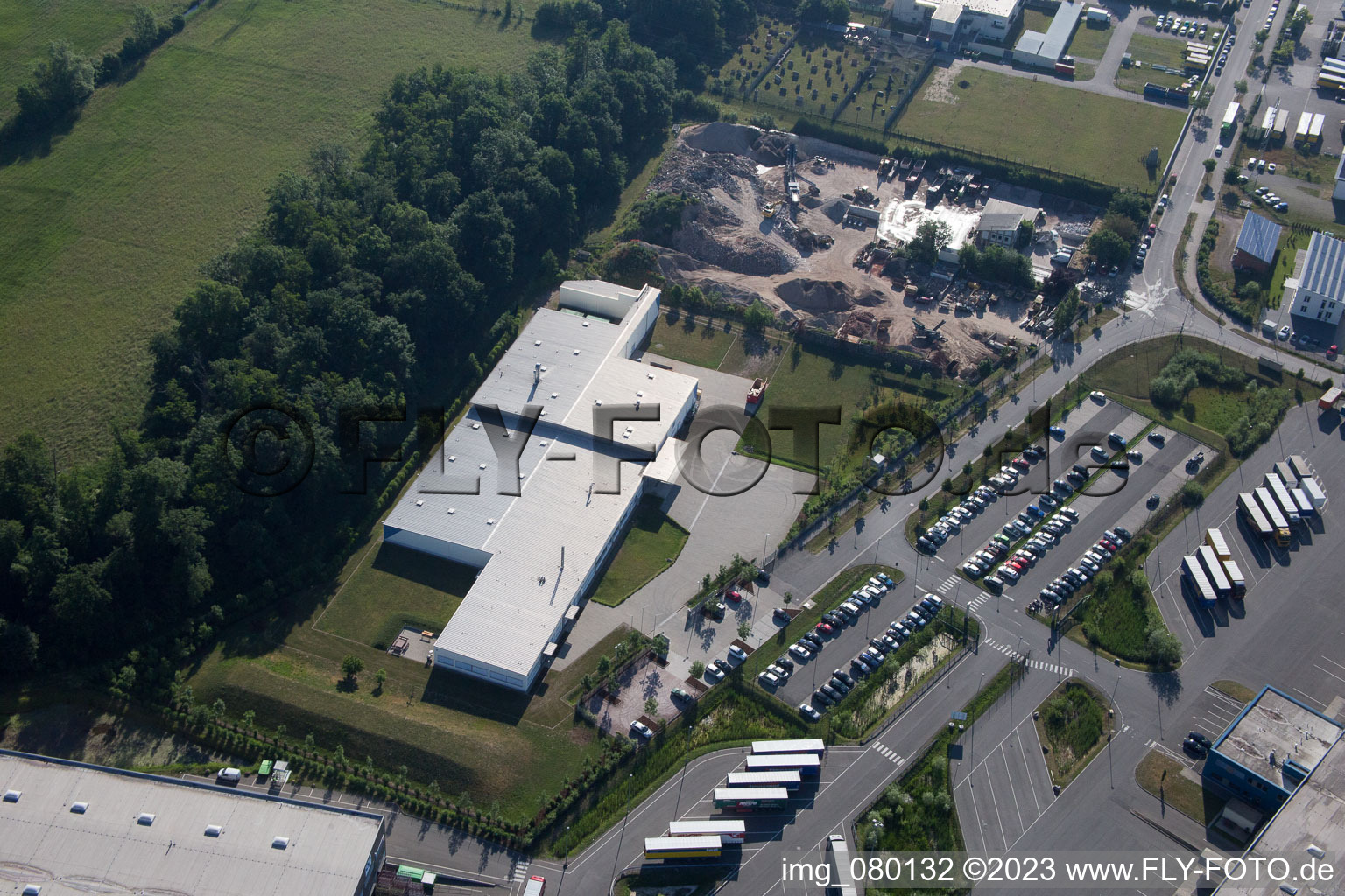 Drohnenbild von Minderslachen, Gewerbegebiet Horst, Alfa Aesar GmbH in Kandel im Bundesland Rheinland-Pfalz, Deutschland