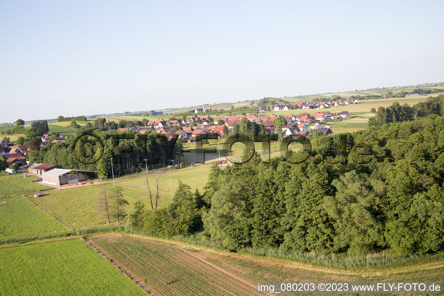 Schrägluftbild von Oberrœdern im Bundesland Bas-Rhin, Frankreich
