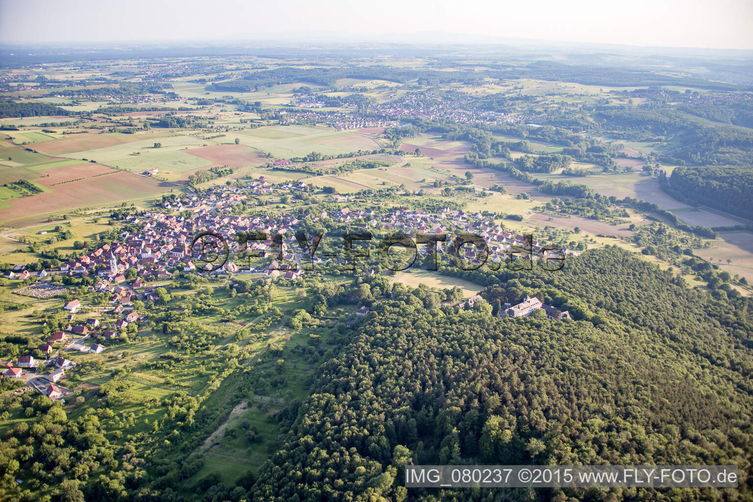 Luftbild von Gœrsdorf, Tagungshaus im Bundesland Bas-Rhin, Frankreich