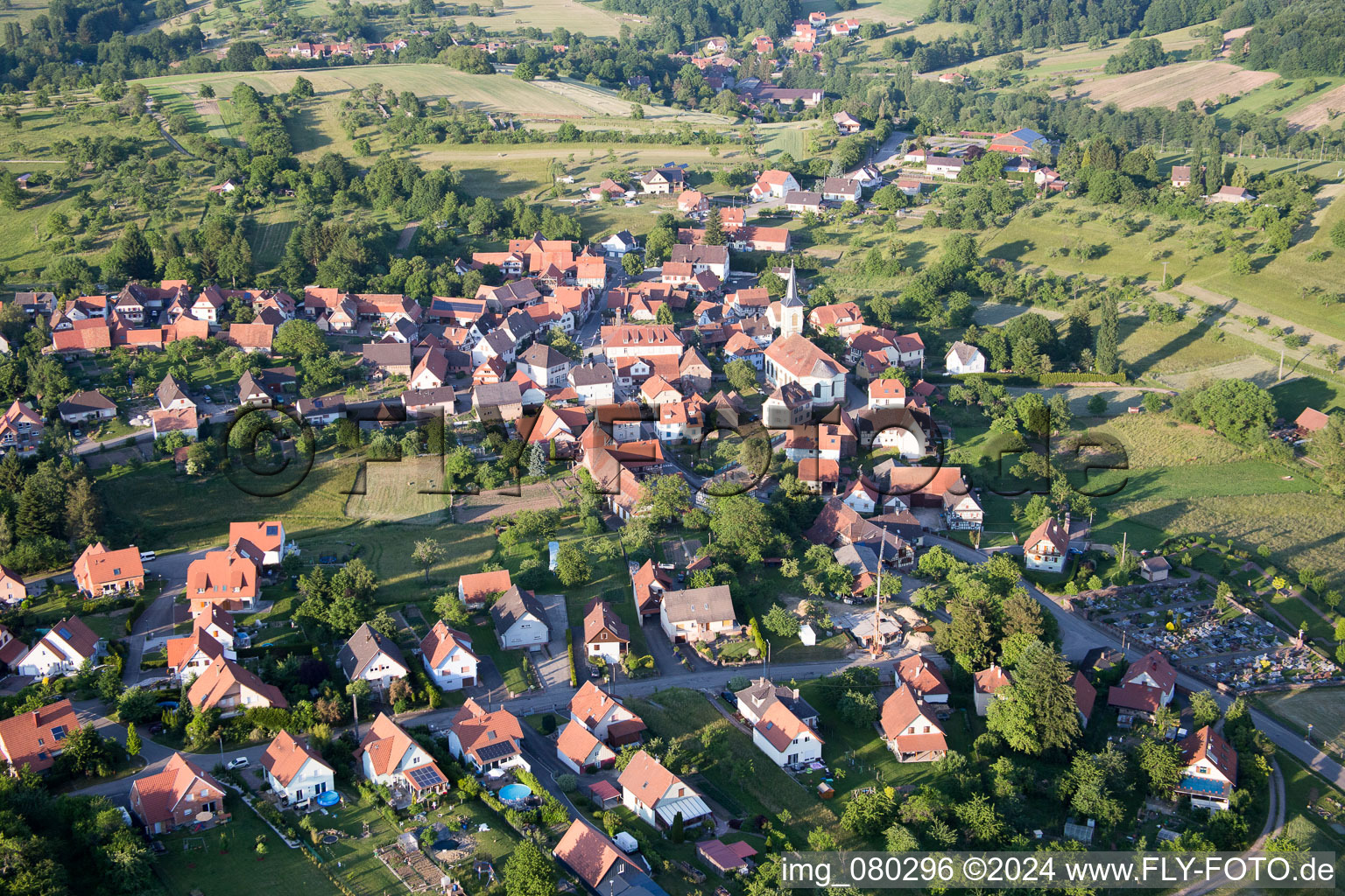 Luftaufnahme von Wingen im Bundesland Bas-Rhin, Frankreich