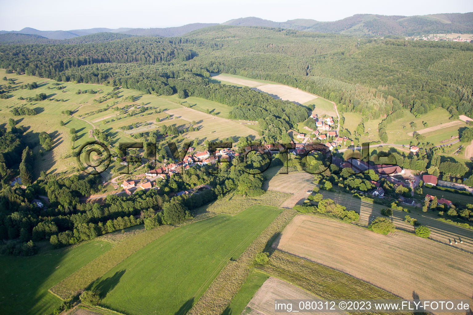 Wingen im Bundesland Bas-Rhin, Frankreich von oben gesehen