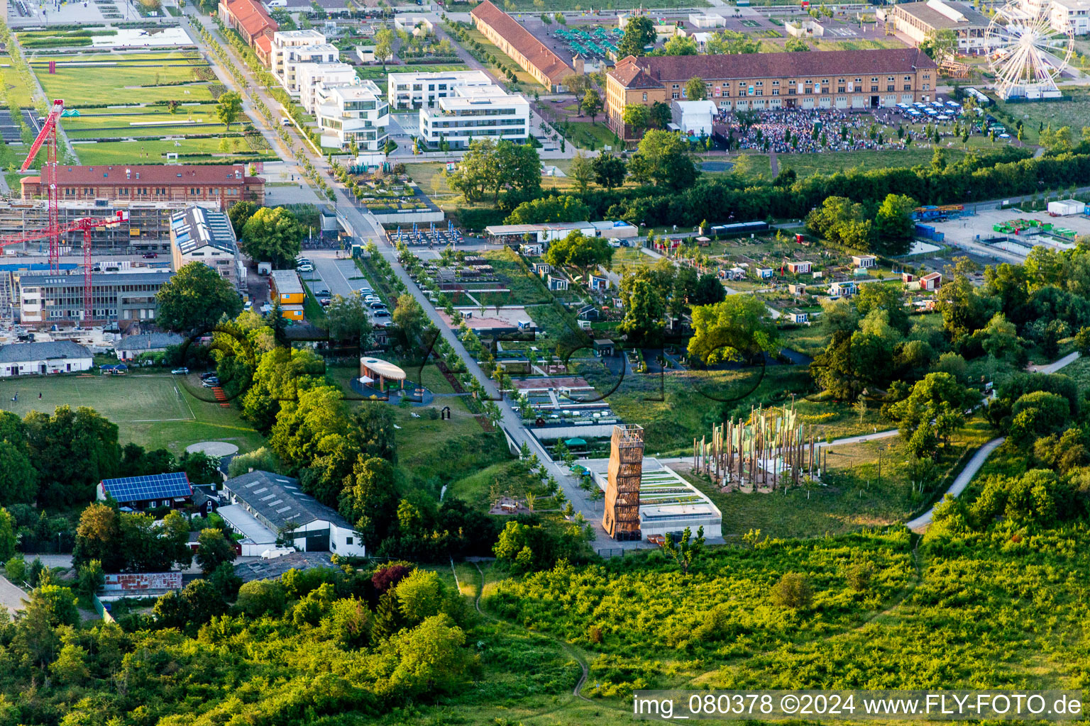 Luftbild von Ausstellungsgelände der Landesgartenschau 2015 in Landau in der Pfalz im Bundesland Rheinland-Pfalz, Deutschland