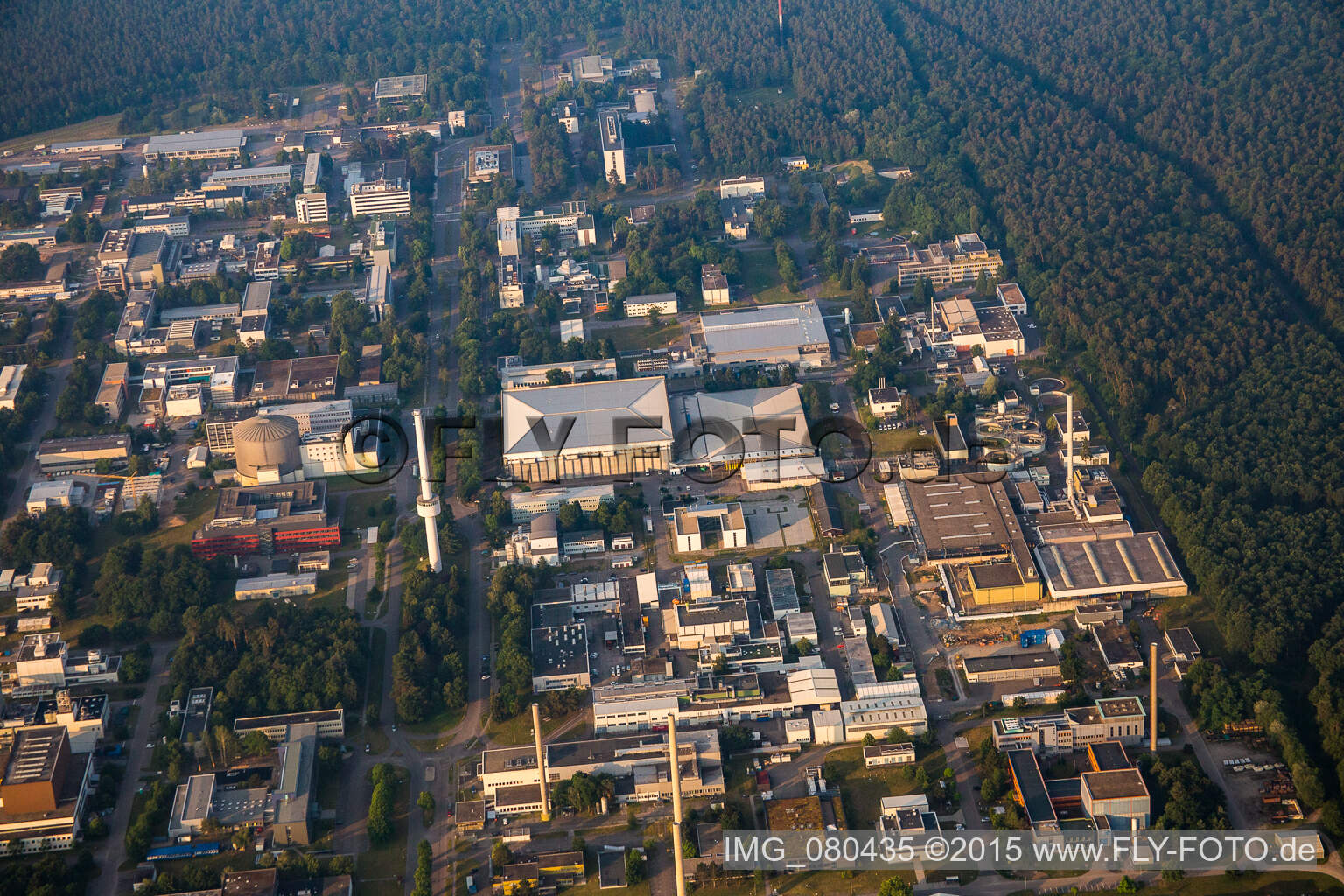 Luftaufnahme von Leopoldshafen, KIT Campus Nord in Eggenstein-Leopoldshafen im Bundesland Baden-Württemberg, Deutschland