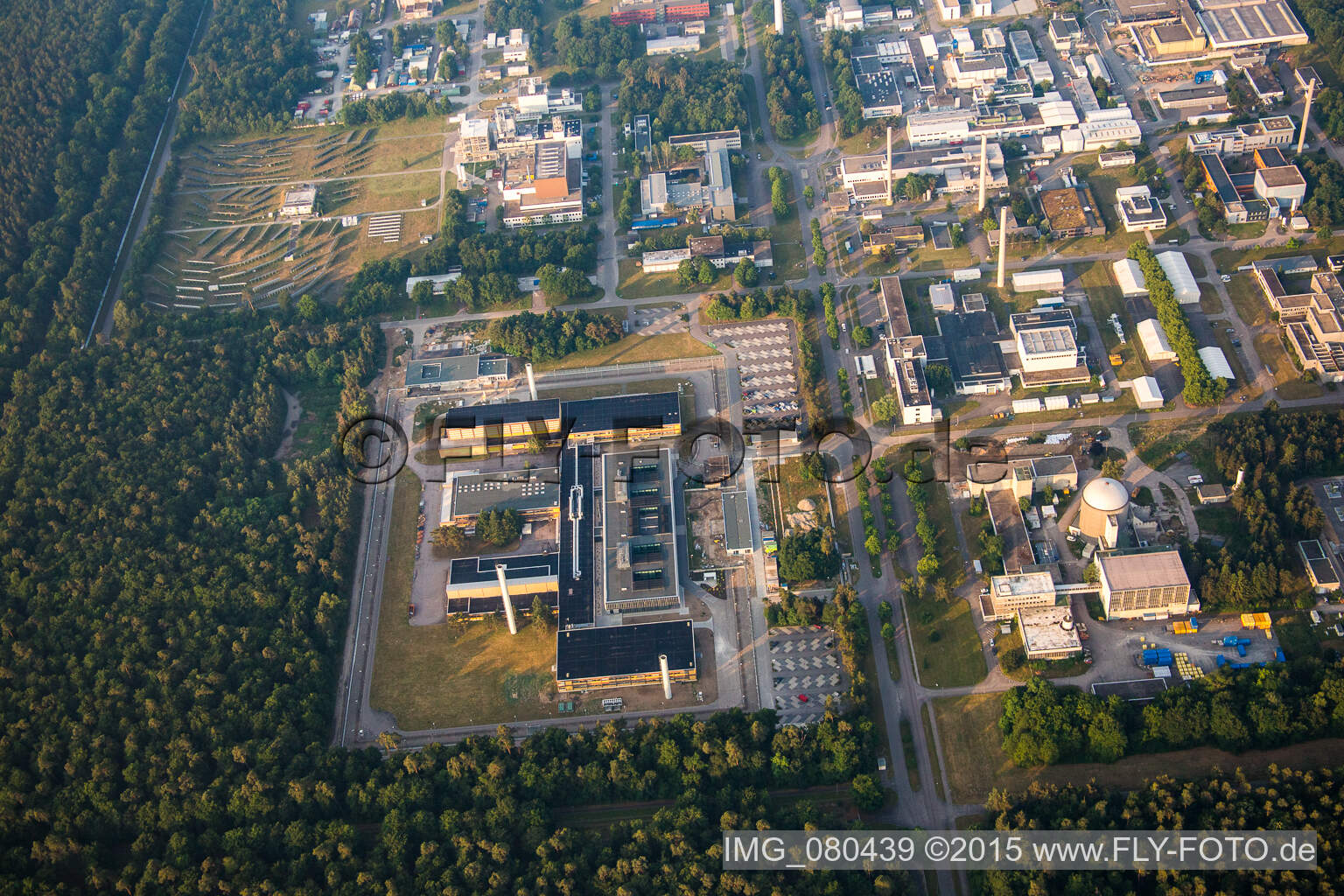 Leopoldshafen, KIT Campus Nord in Eggenstein-Leopoldshafen im Bundesland Baden-Württemberg, Deutschland von oben gesehen