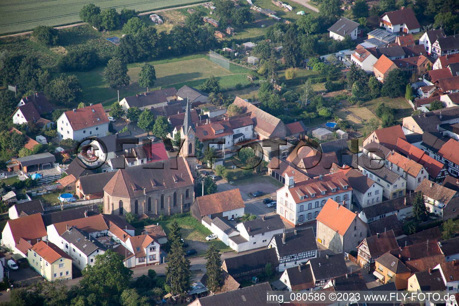 Luftaufnahme von Lustadt im Bundesland Rheinland-Pfalz, Deutschland