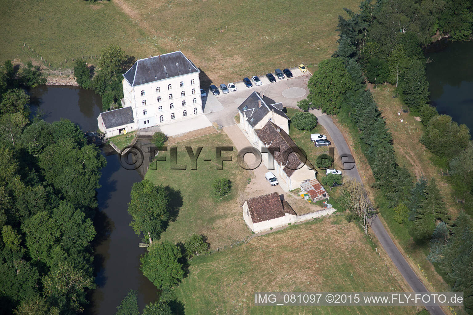 Luftaufnahme von Vendôme in Naveil im Bundesland Loir-et-Cher, Frankreich