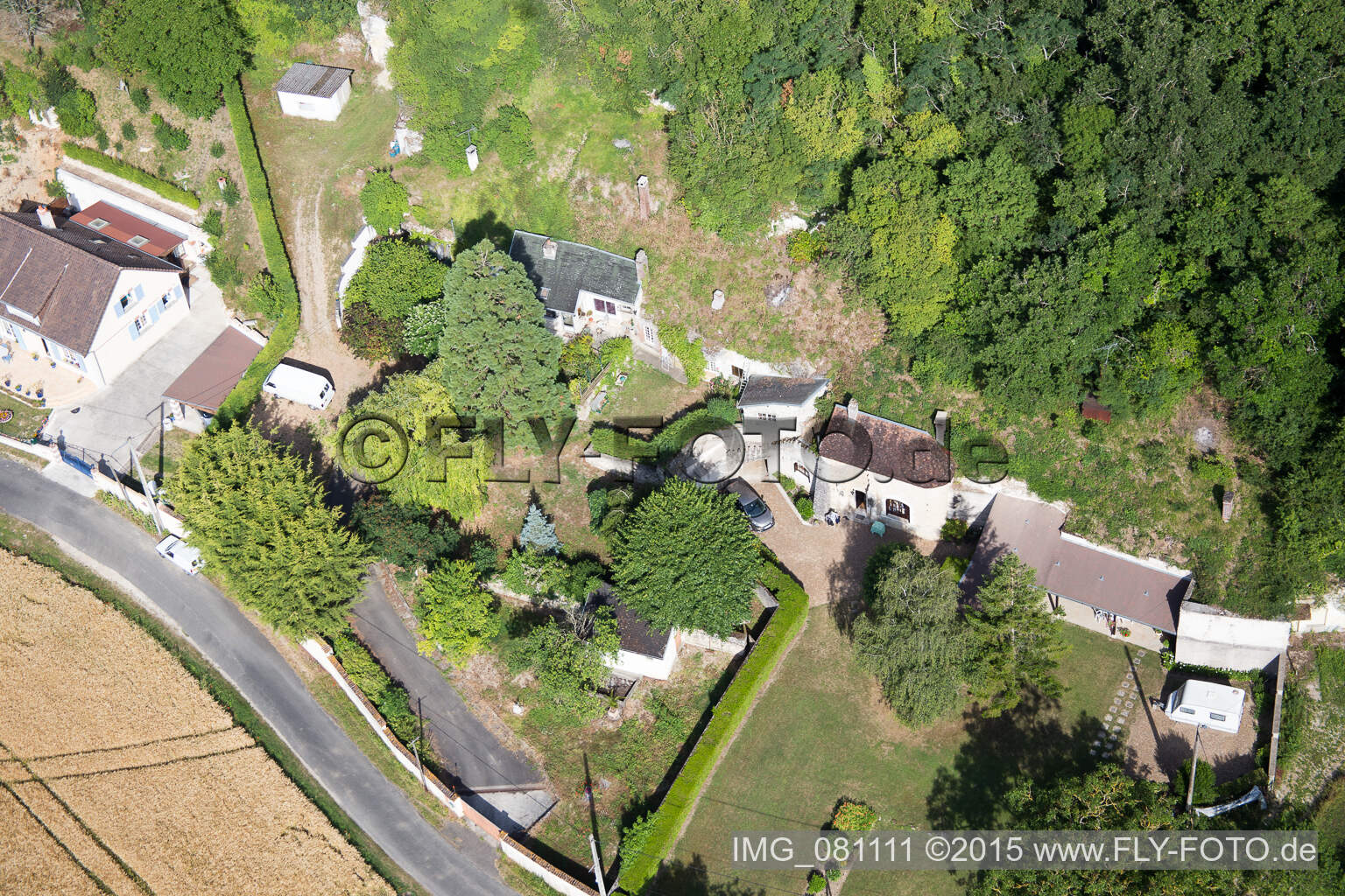 Tuffsteinhöhlenwohnungen am Loir in Lunay in Centre-Val de Loire im Bundesland Loir-et-Cher, Frankreich