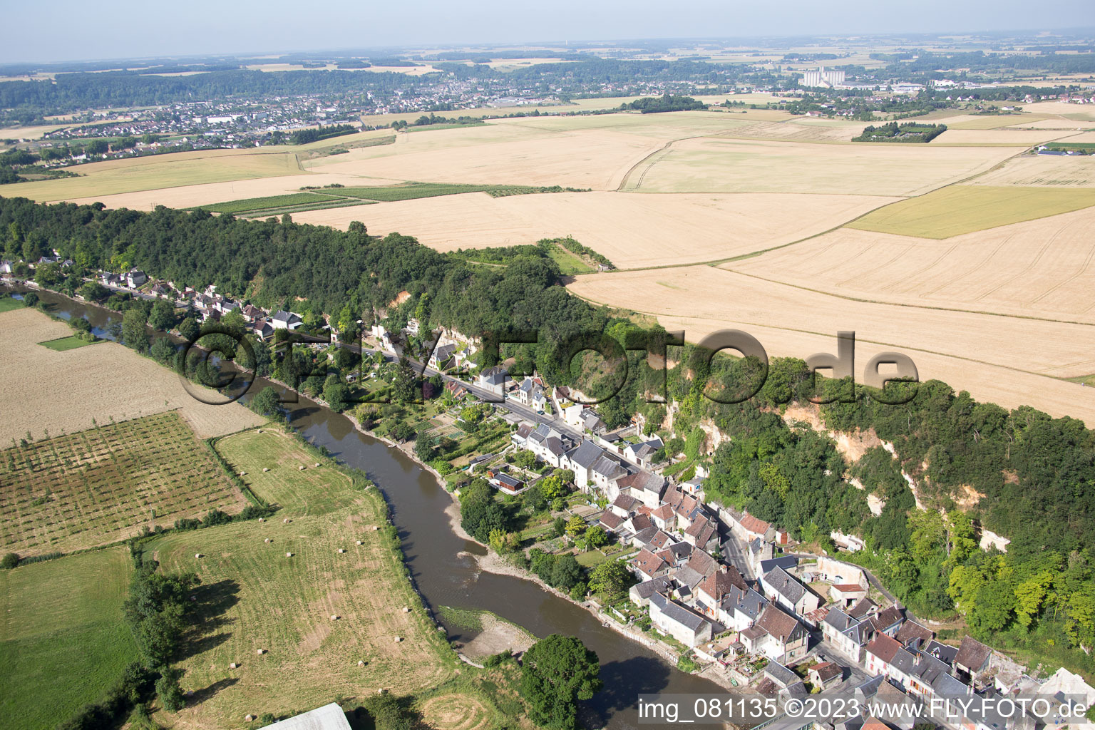 Saint-Rimay im Bundesland Loir-et-Cher, Frankreich von oben gesehen