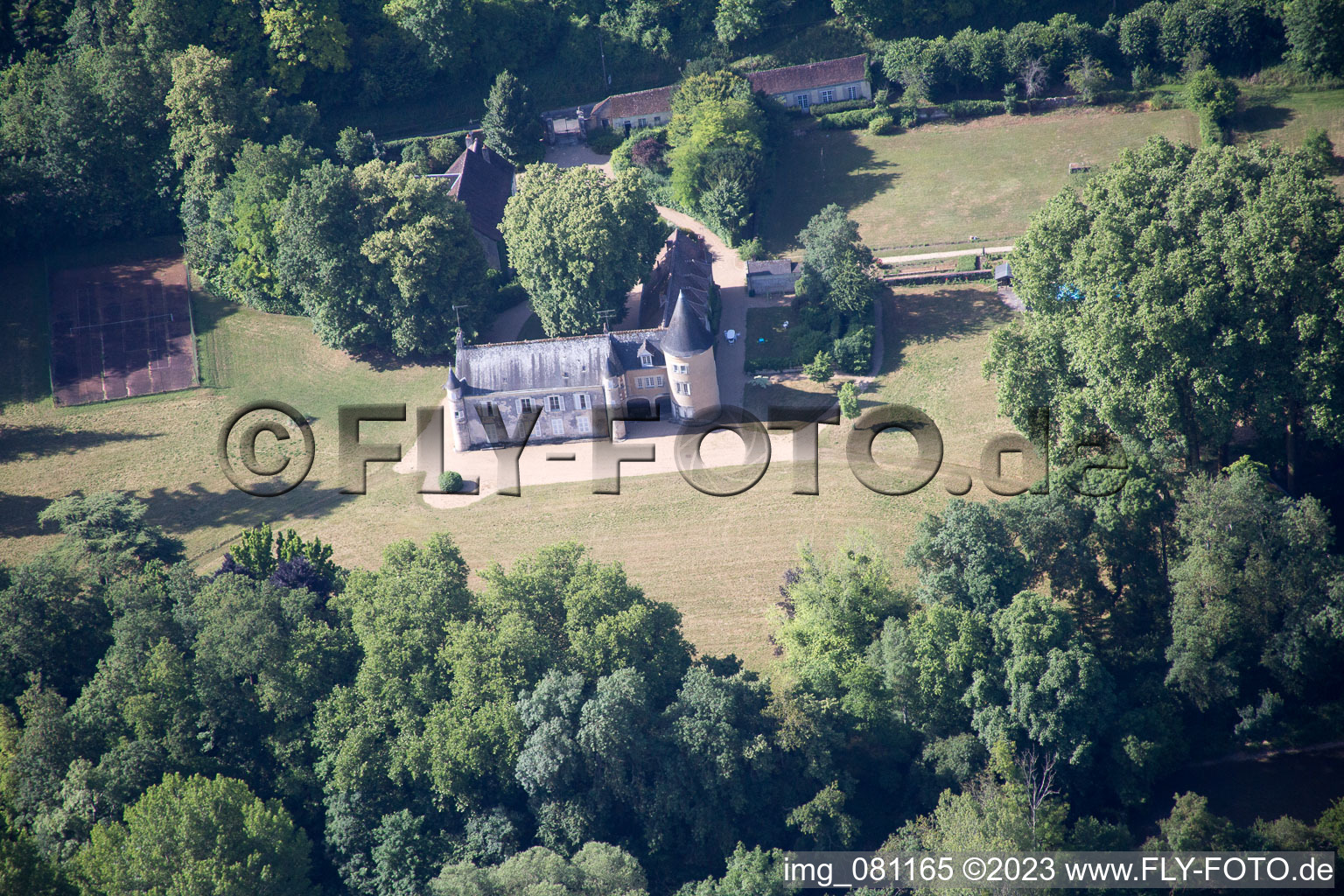 Luftbild von Lavardin im Bundesland Loir-et-Cher, Frankreich