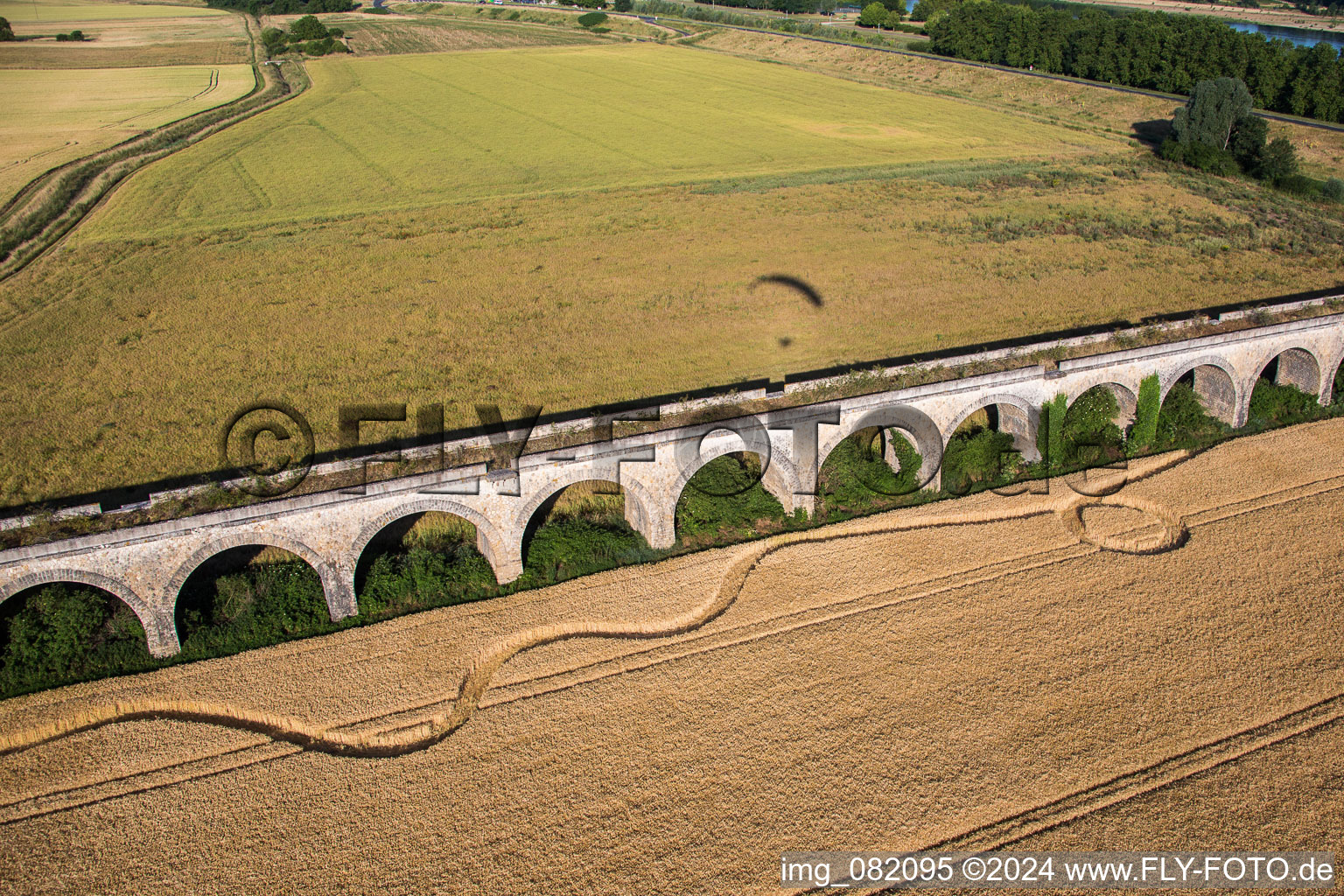 Aquaeduct in Vineuil in Centre-Val de Loire im Bundesland Loir-et-Cher, Frankreich