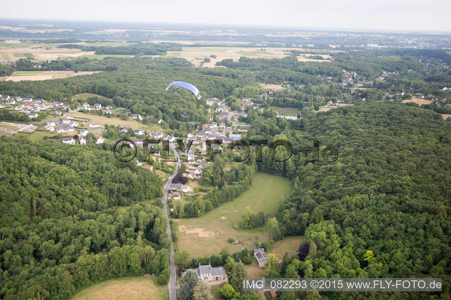 Luftbild von Saint-Ouen-les-Vignes im Bundesland Indre-et-Loire, Frankreich