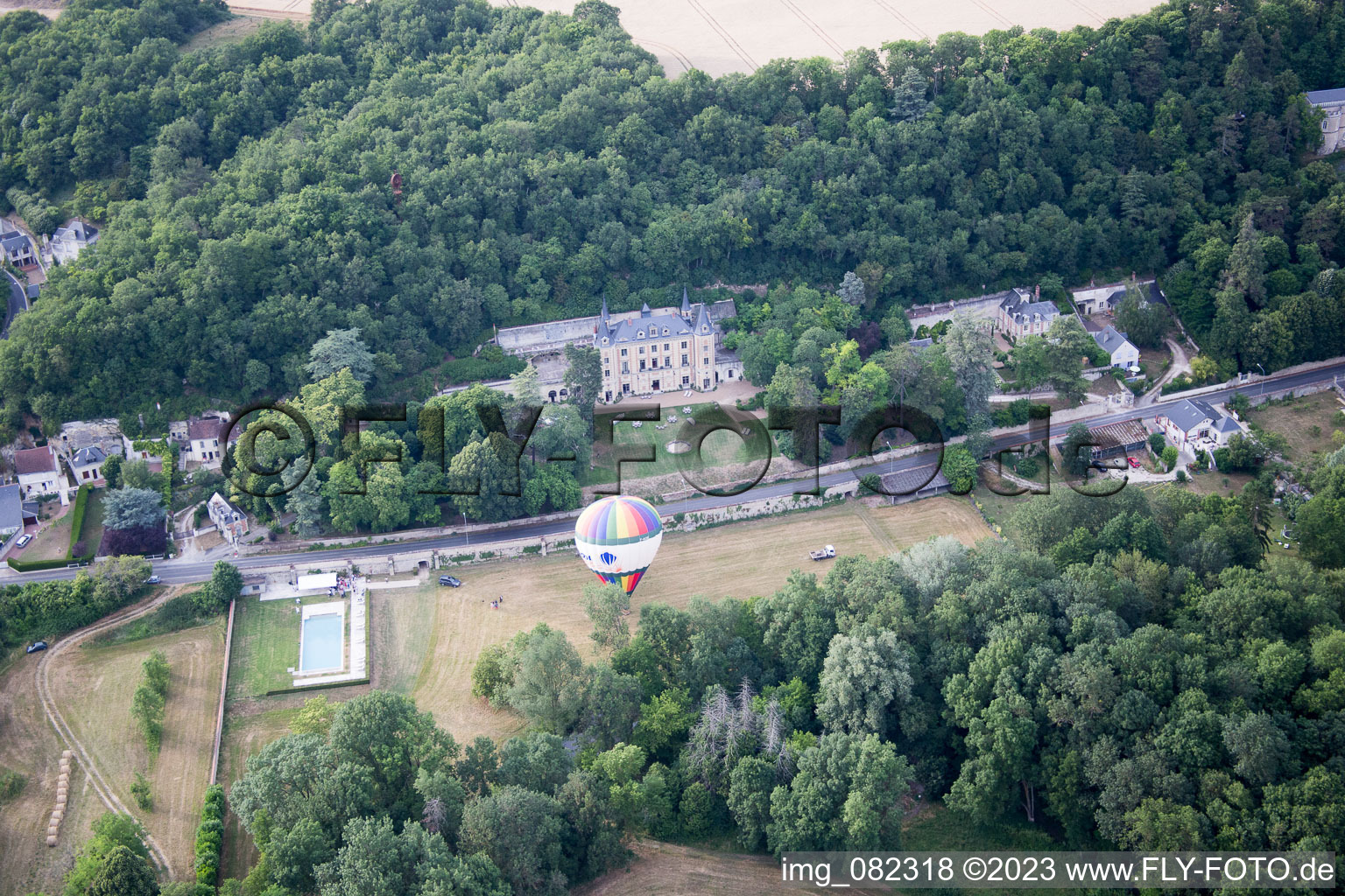 Luftbild von Nazelles-Négron im Bundesland Indre-et-Loire, Frankreich