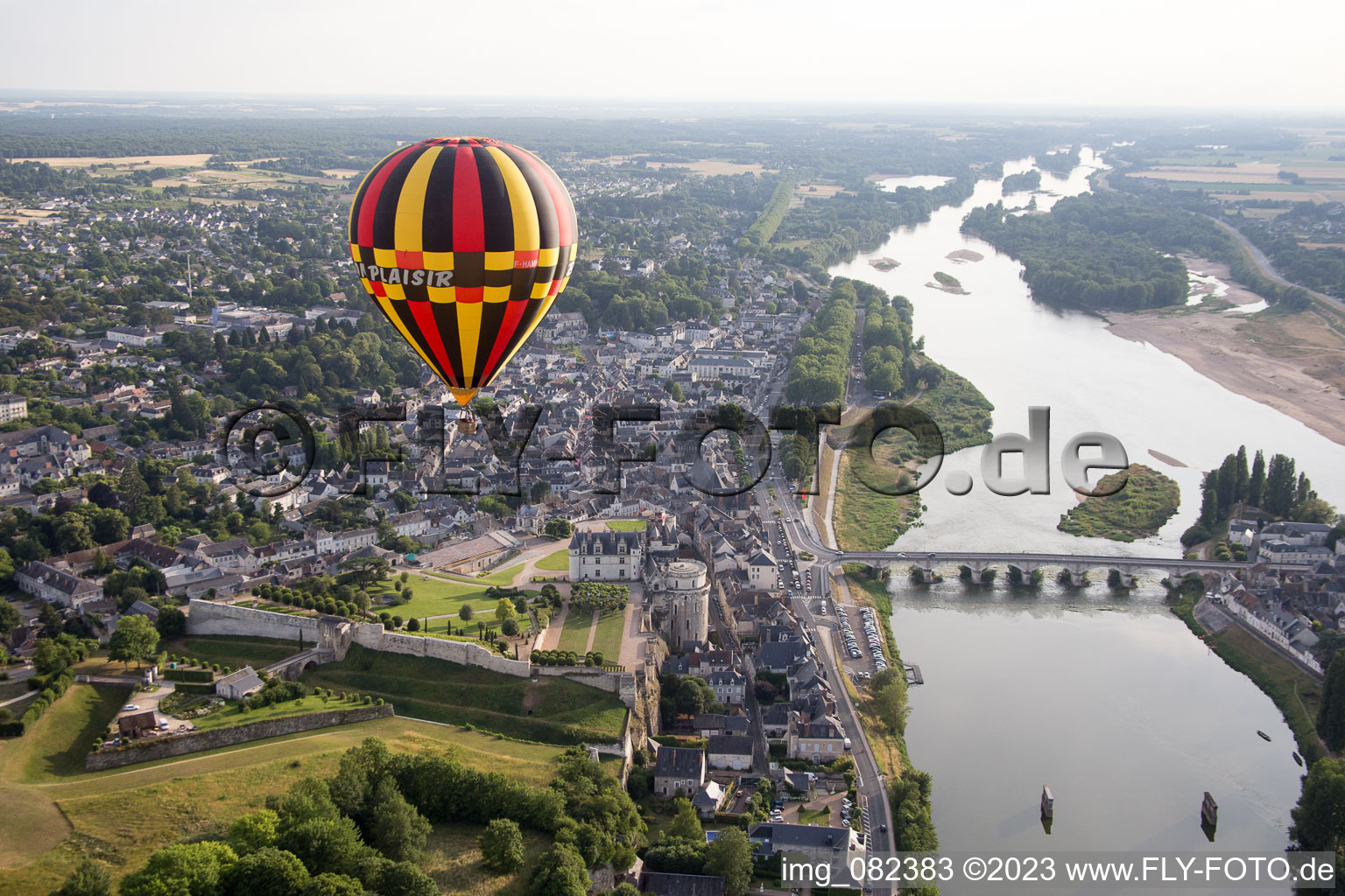 Amboise im Bundesland Indre-et-Loire, Frankreich von oben