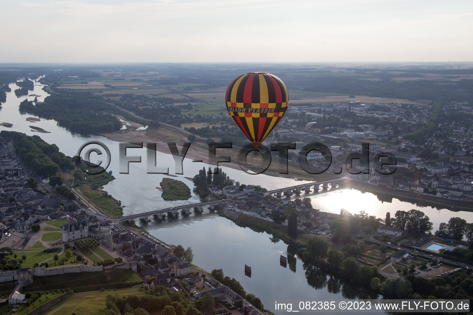 Amboise im Bundesland Indre-et-Loire, Frankreich von oben gesehen