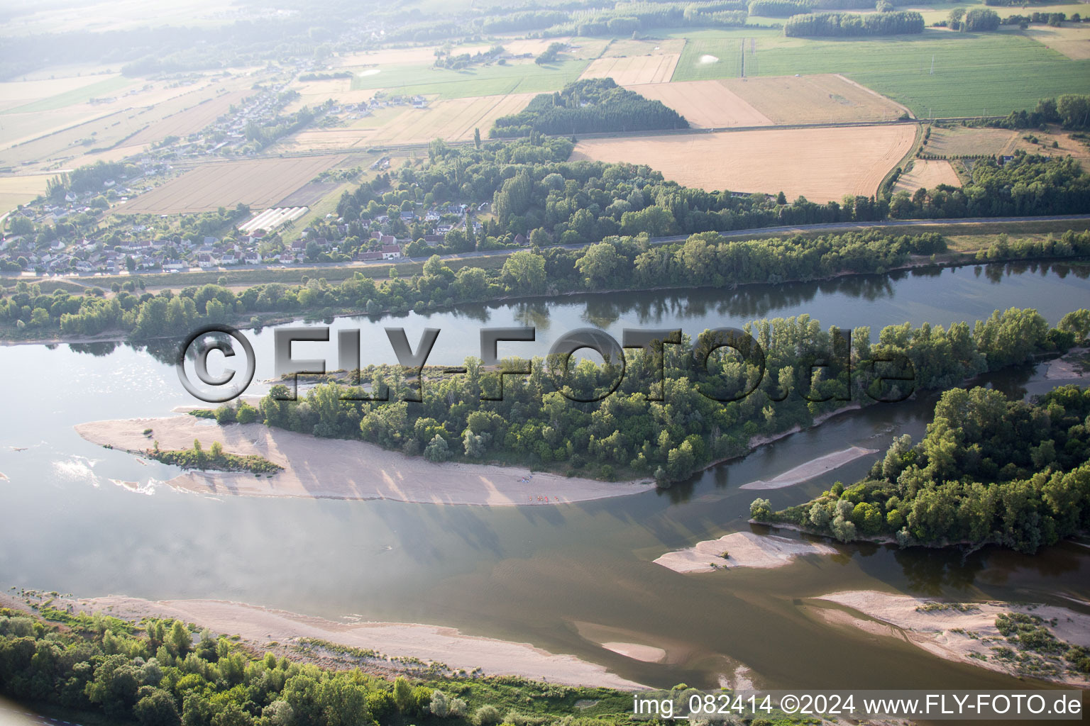 Schrägluftbild von Limeray im Bundesland Indre-et-Loire, Frankreich