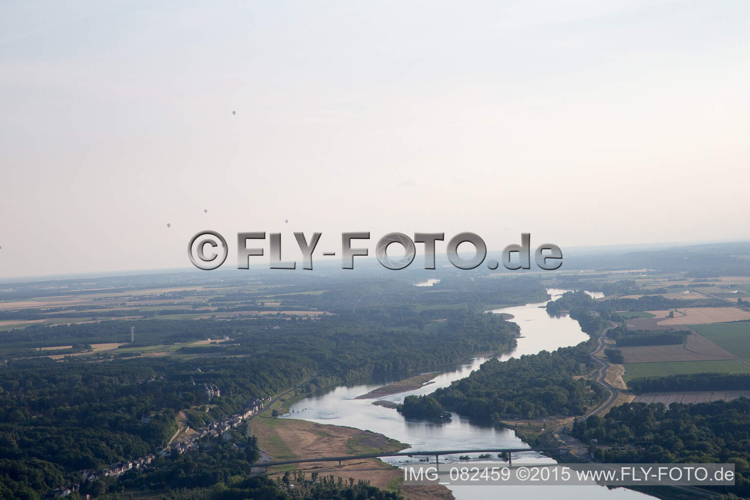 Ballone über der Loire in Chaumont-sur-Loire im Bundesland Loir-et-Cher, Frankreich