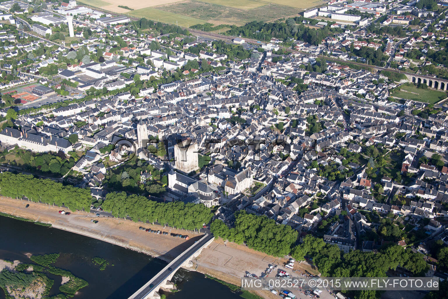 Luftbild von Beaugency (F-Centre) im Bundesland Loiret, Frankreich