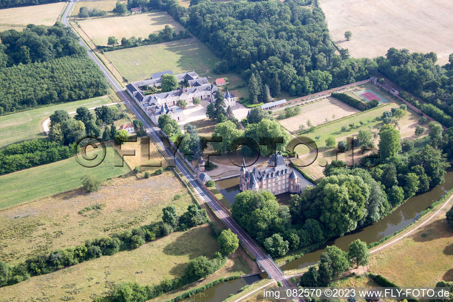 Combreux im Bundesland Loiret, Frankreich von oben gesehen