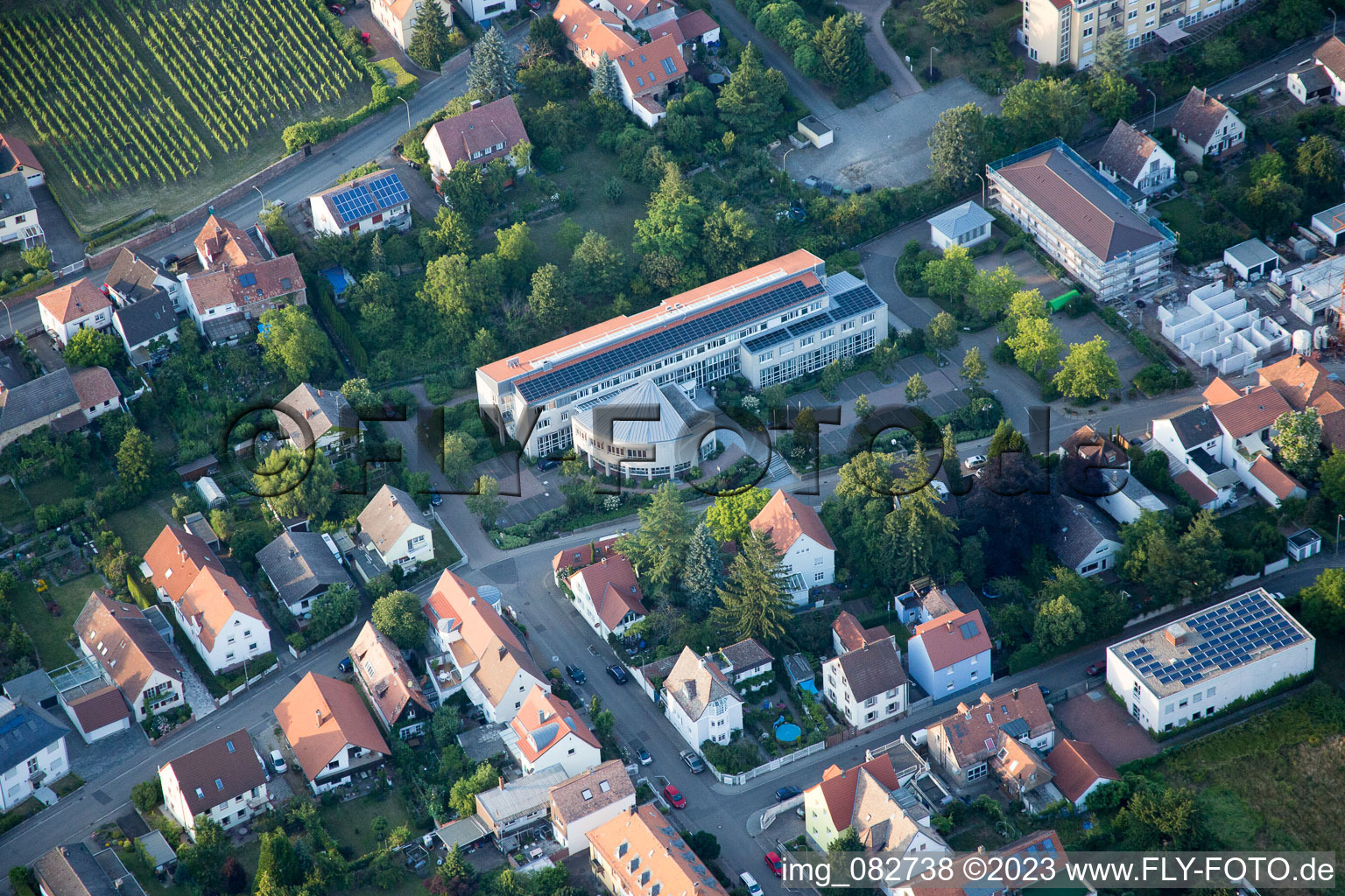 Edenkoben im Bundesland Rheinland-Pfalz, Deutschland aus der Luft betrachtet