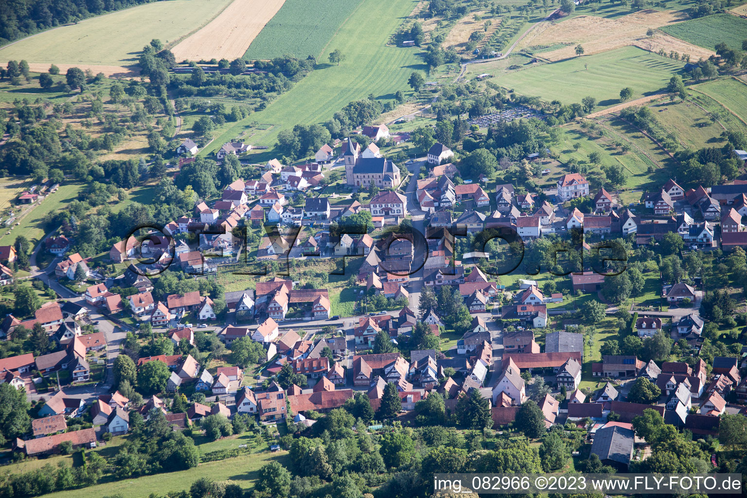 Luftaufnahme von Preuschdorf im Bundesland Bas-Rhin, Frankreich