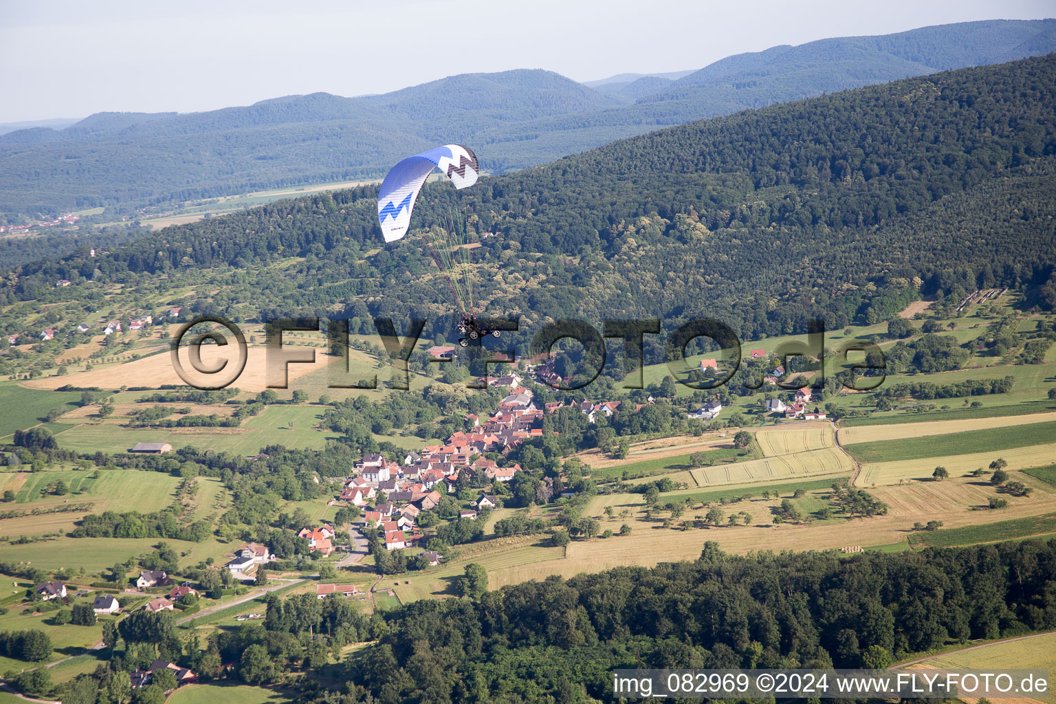 Mitschdorf im Bundesland Bas-Rhin, Frankreich vom Flugzeug aus