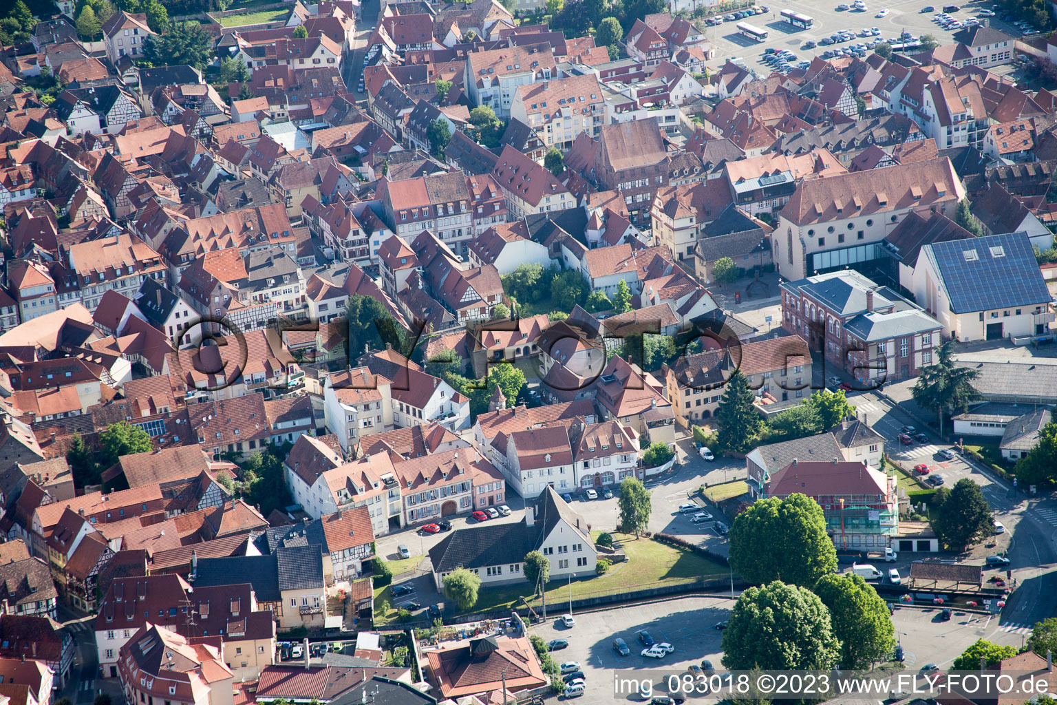 Wissembourg im Bundesland Bas-Rhin, Frankreich aus der Luft betrachtet