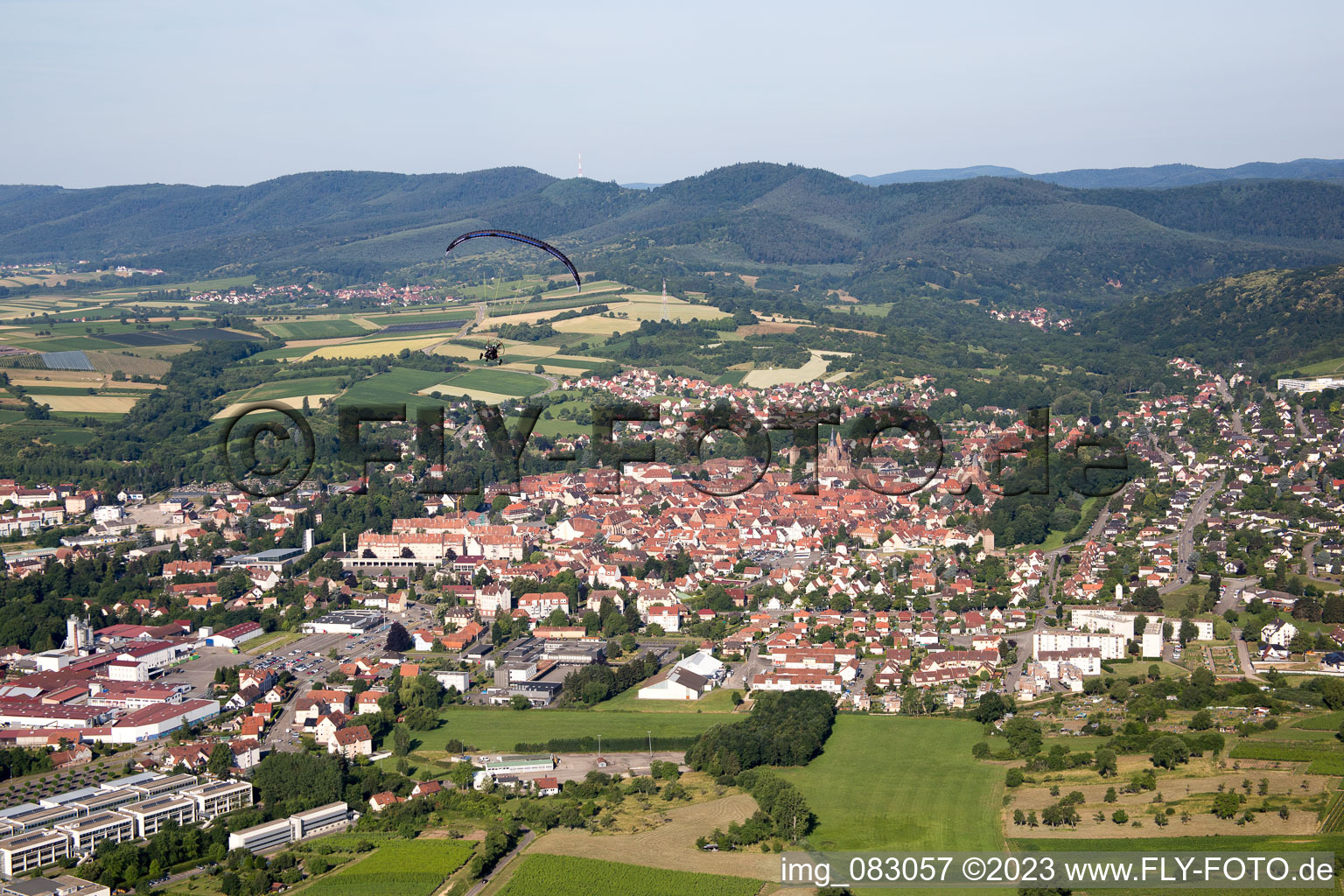Luftaufnahme von Wissembourg (Elsaß) im Bundesland Bas-Rhin, Frankreich