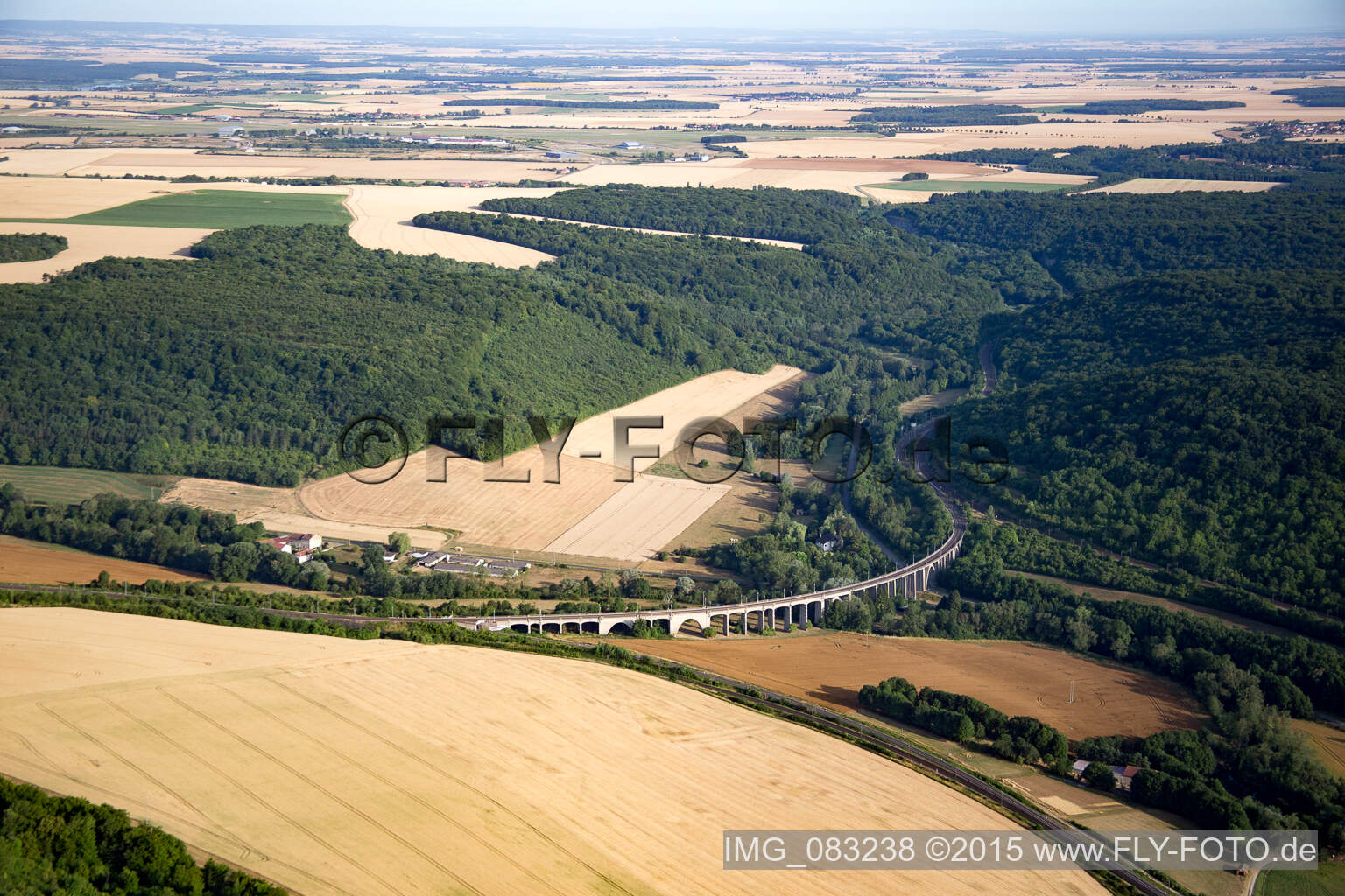 Viaduct in Villecey-sur-Mad im Bundesland Meurthe-et-Moselle, Frankreich