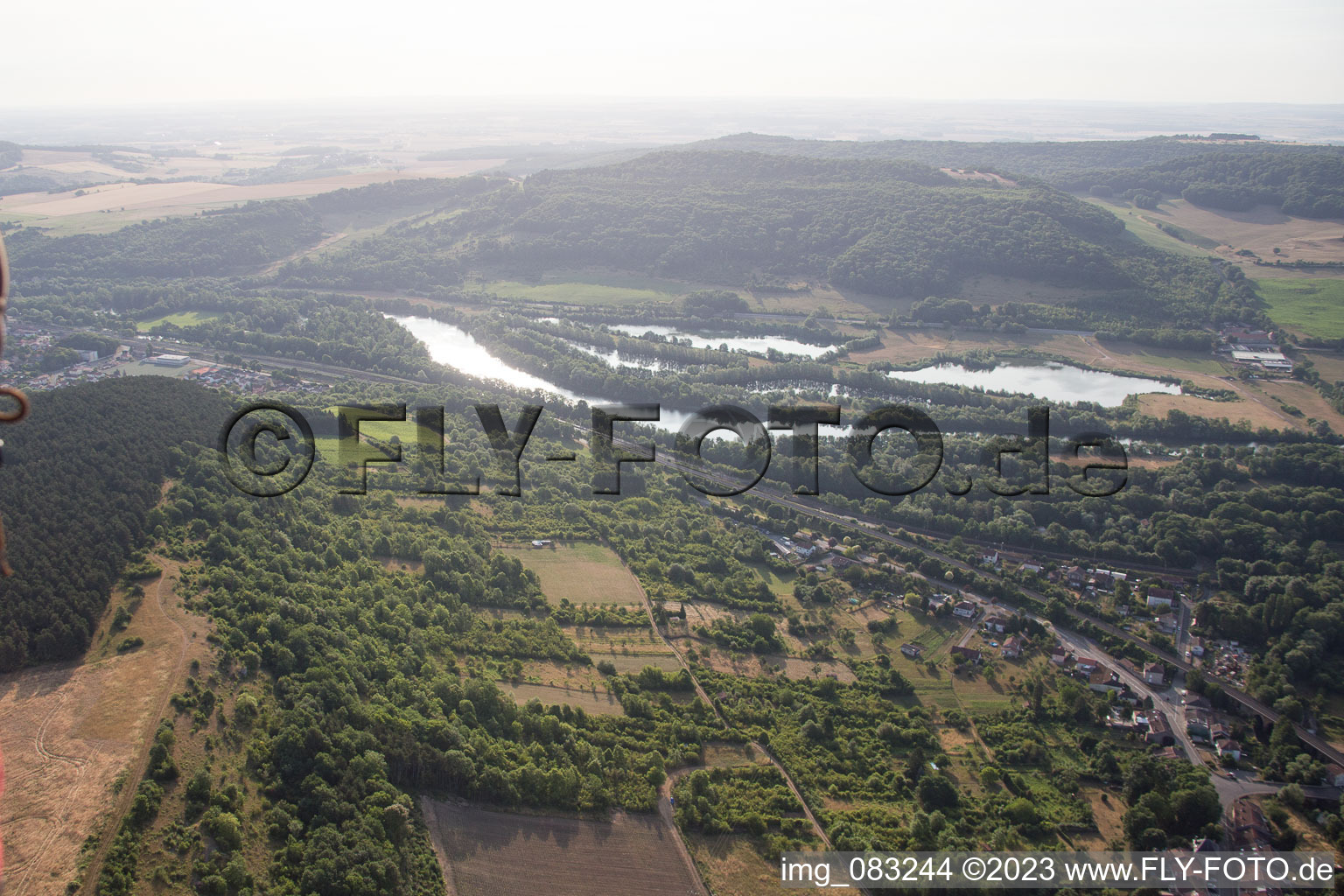 Luftaufnahme von Arnaville im Bundesland Meurthe-et-Moselle, Frankreich