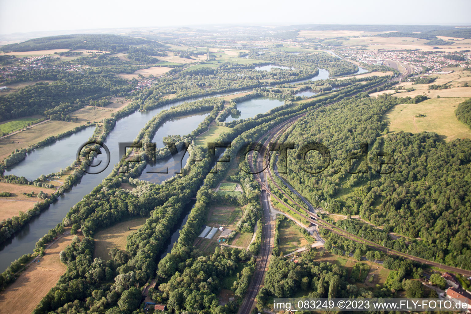 Arnaville im Bundesland Meurthe-et-Moselle, Frankreich vom Flugzeug aus